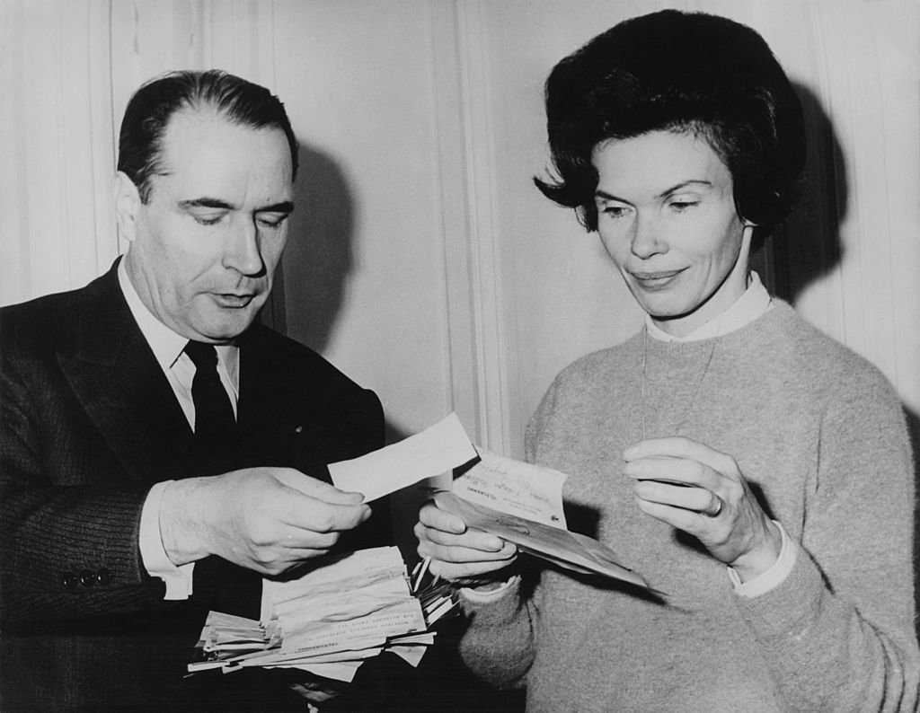 François et Danielle Mitterrand le 6 décembre 1965. l Source : Getty Images