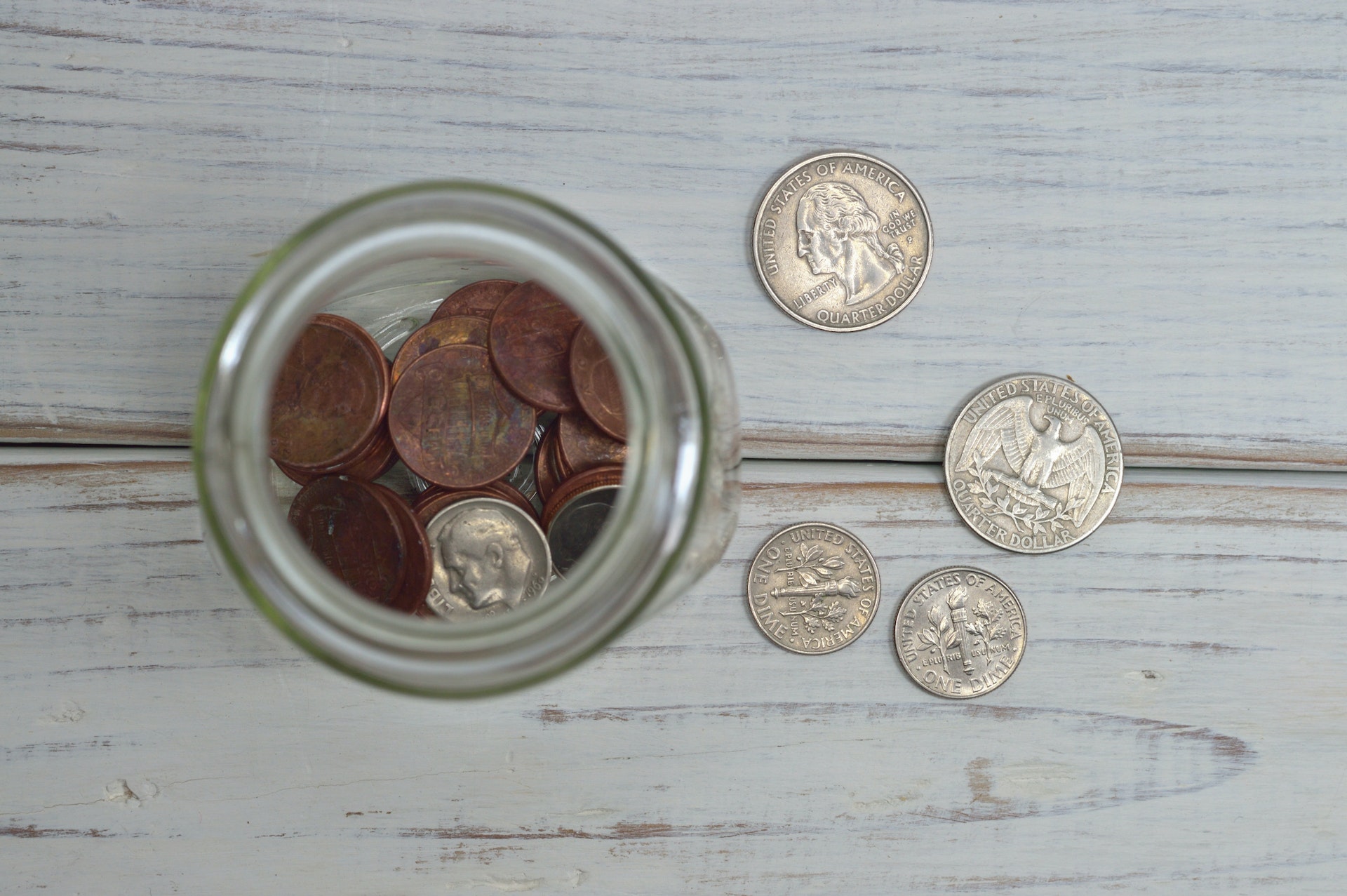 Un bocal de pièces de monnaie | Source : Pexels