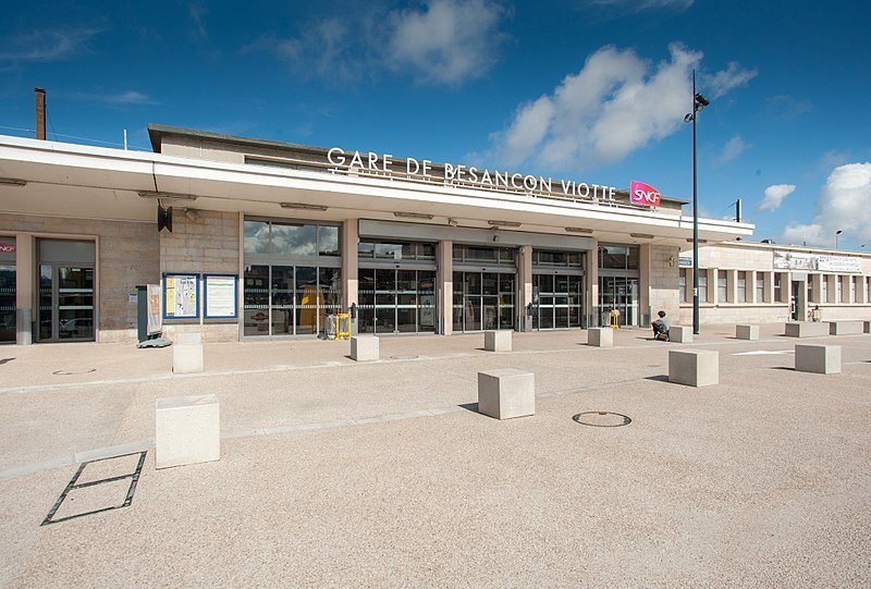 Bâtiment voyageurs de la gare de Besançon-Viotte. | Wikimedia Commons