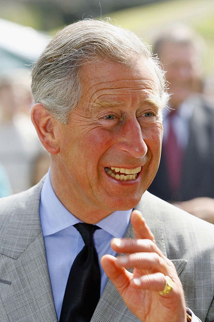 Le Prince Charles lors d'une visite à Showcase Launceston au château de Launceston. | Source: Getty Images
