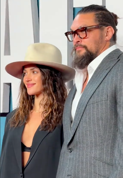 Adria Arjona et Jason Momoa à l'événement du film "Black Bag", le 12 mars 2025. | Source : TikTok/@gala.fr