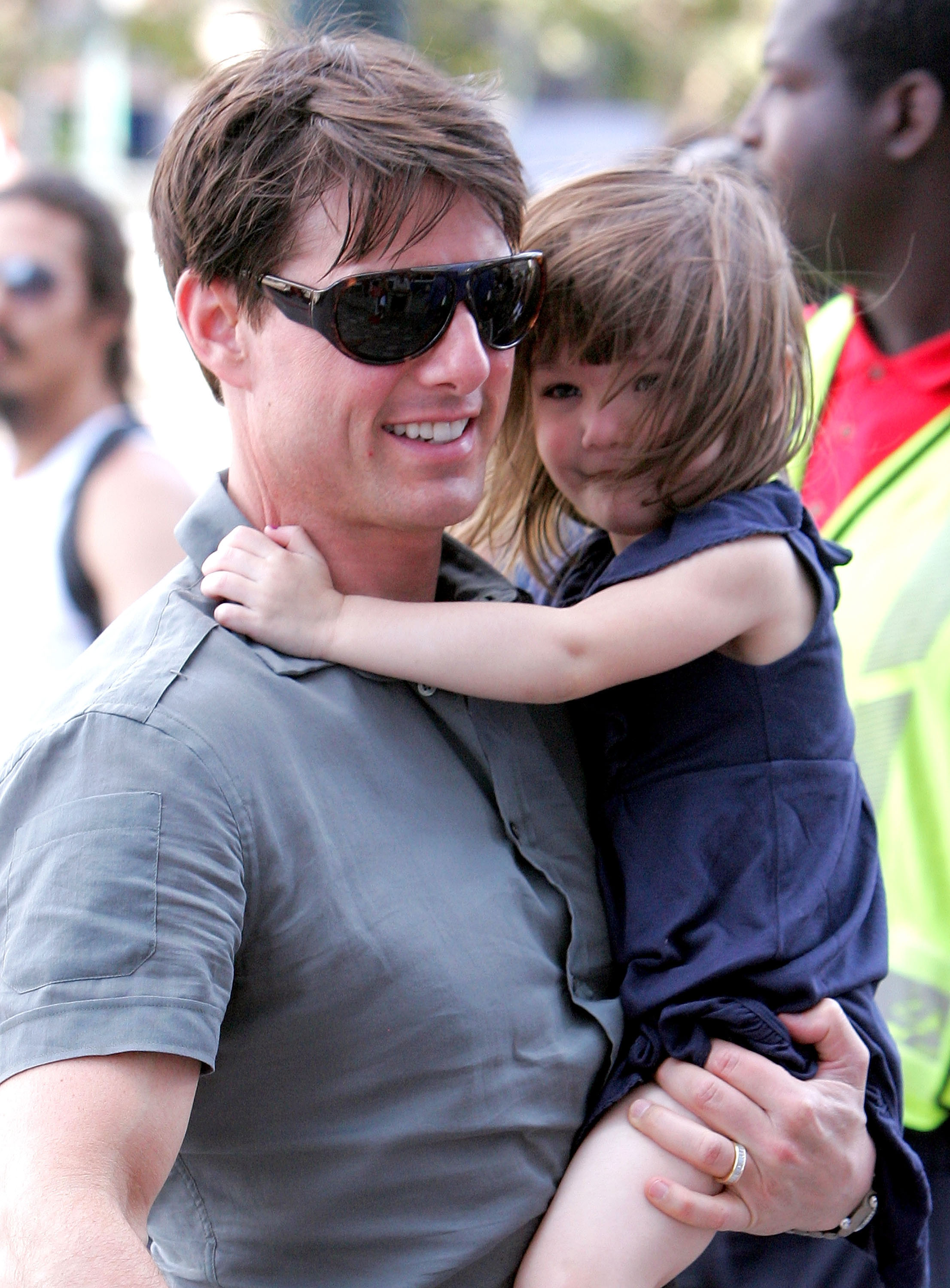 Tom Cruise et sa fille Suri vus dans les rues de Manhattan le 15 août 2008, à New York. | Source : Getty Images