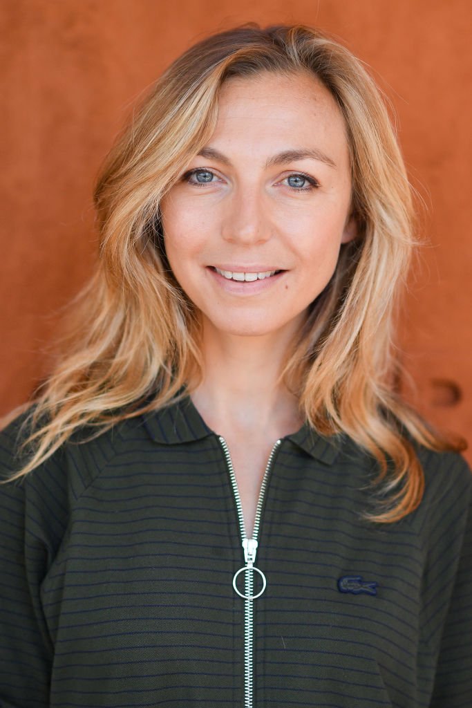 L'actrice Amélie Etasse assiste à l'Open de France de tennis 2019 - Jour 7 à Roland Garros le 01 juin 2019 à Paris, France. | Photo : Getty Images