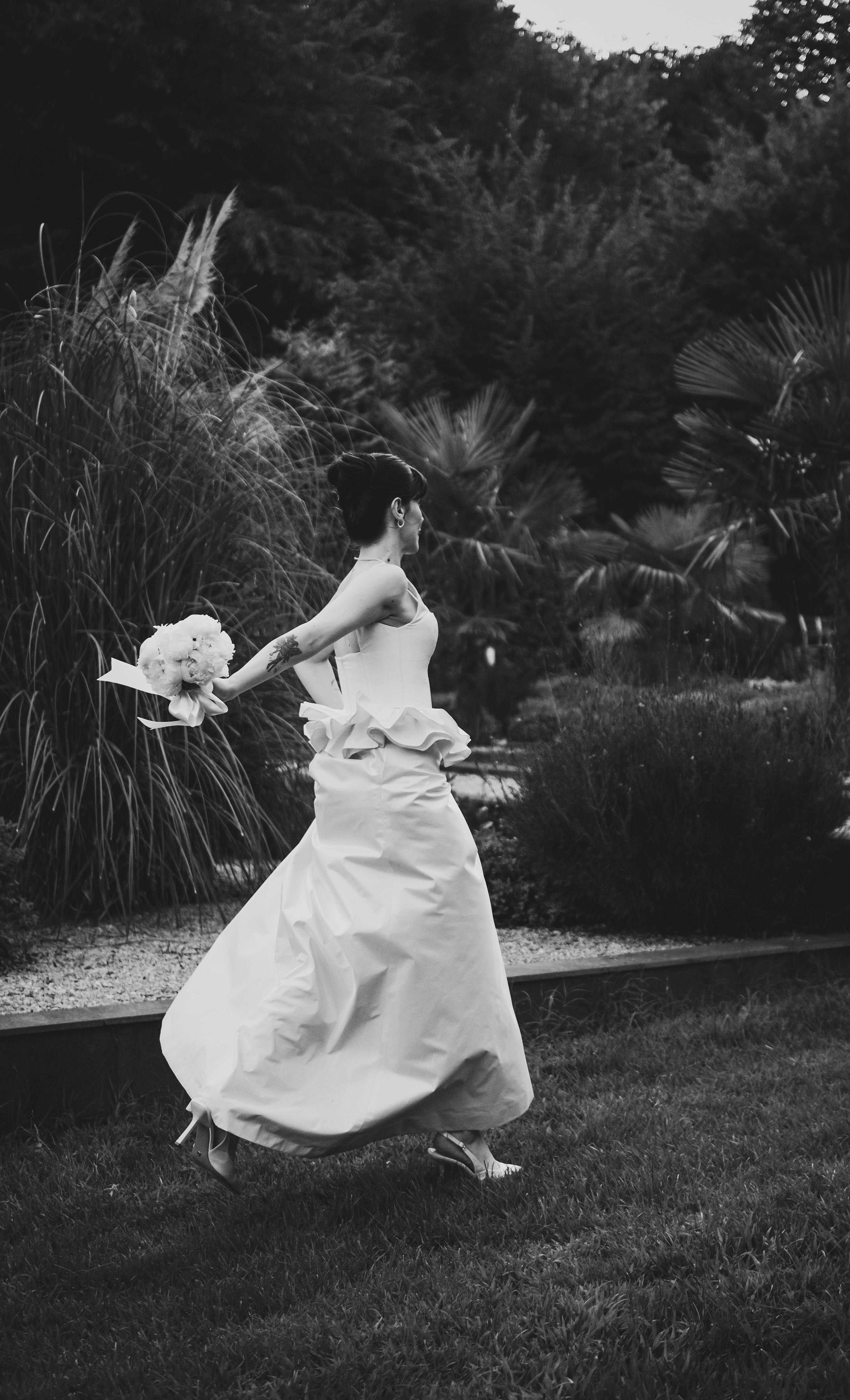 Une mariée qui s'enfuit | Source : Pexels