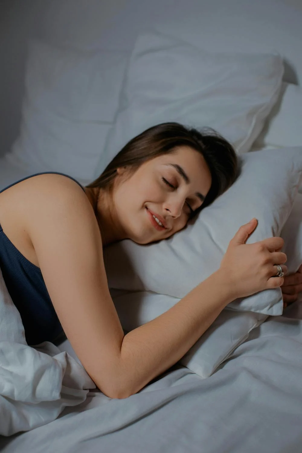 Une femme paisible qui dort | Source : Pexels