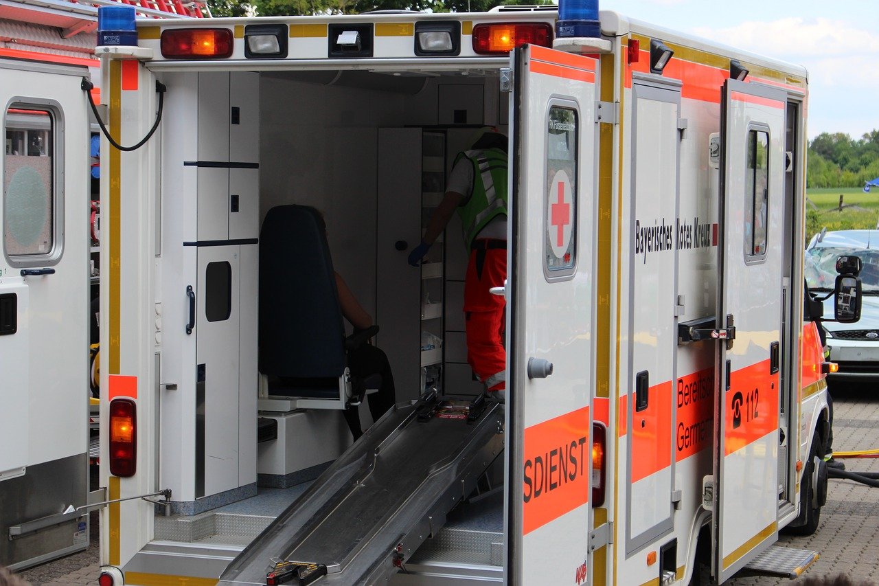 Une voioture des services médicaux d'urgence | Photo : Pixabay
