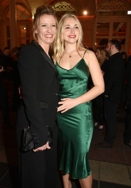 Alexandra Lamy et sa fille Chloe Jouannet lors des "Trophées des Films Français" | Sources : Getty Images