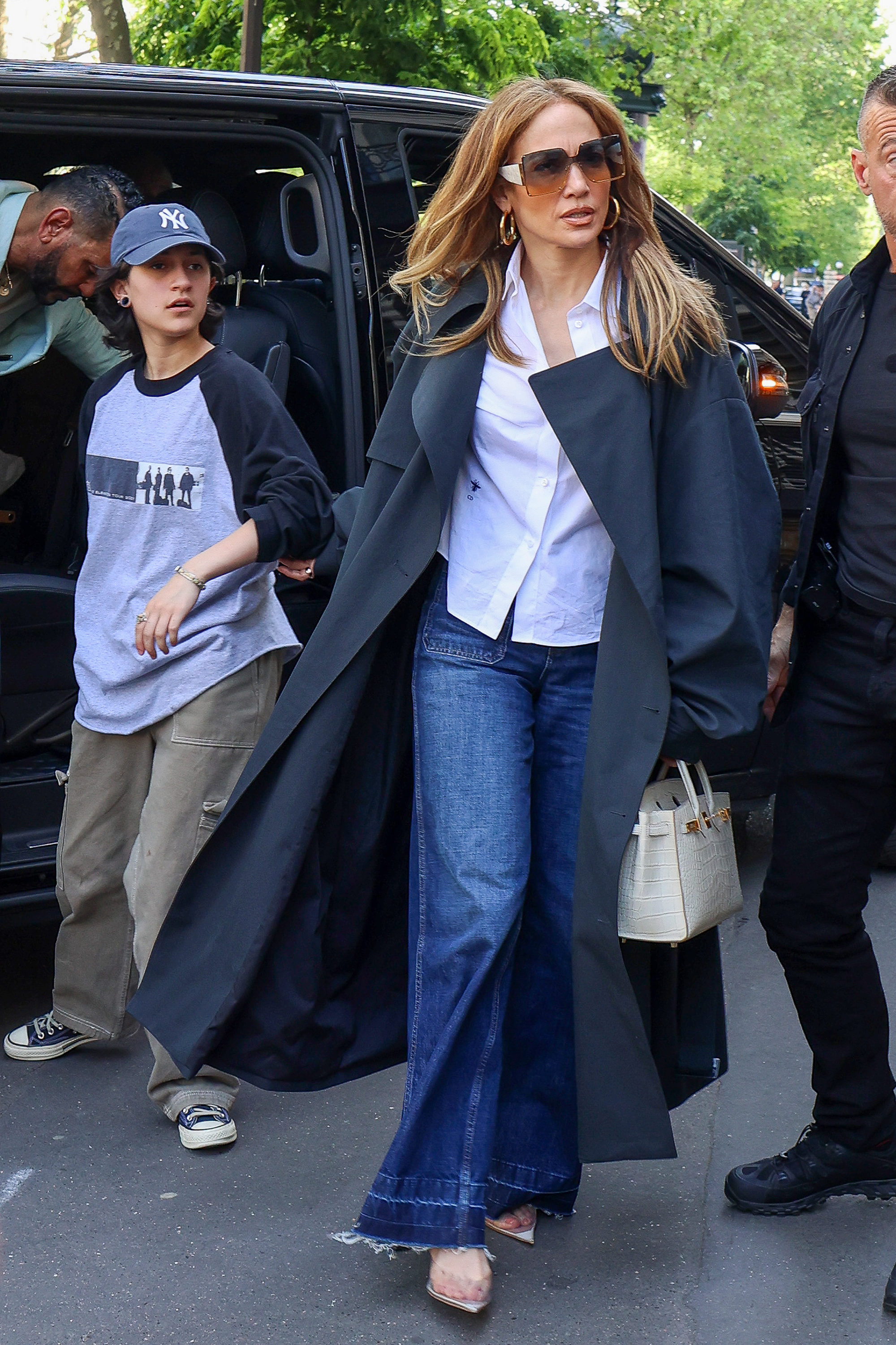 Jennifer Lopez et Emme Muñiz sont vues le 9 mai 2024, à Paris, en France. | Source : Getty Images