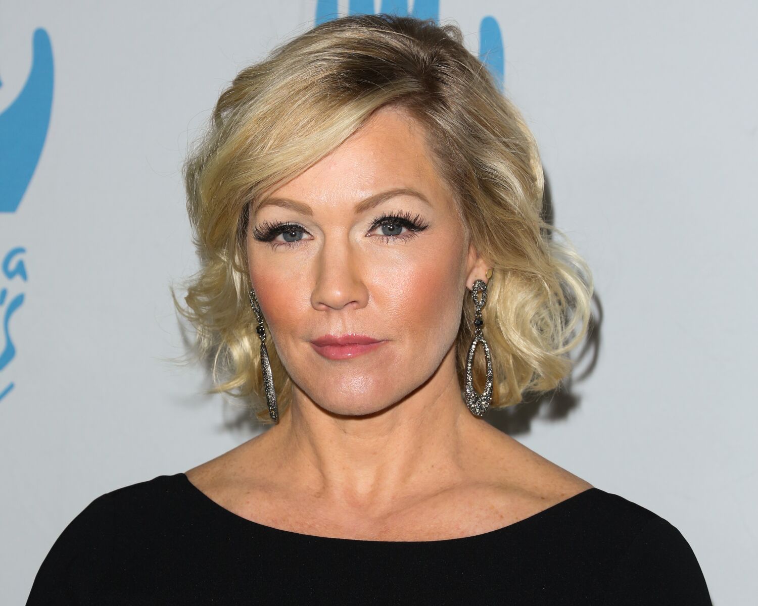 Jennie Garth assiste au 2e Gala annuel Save A Child's Heart | Photo : Getty Images