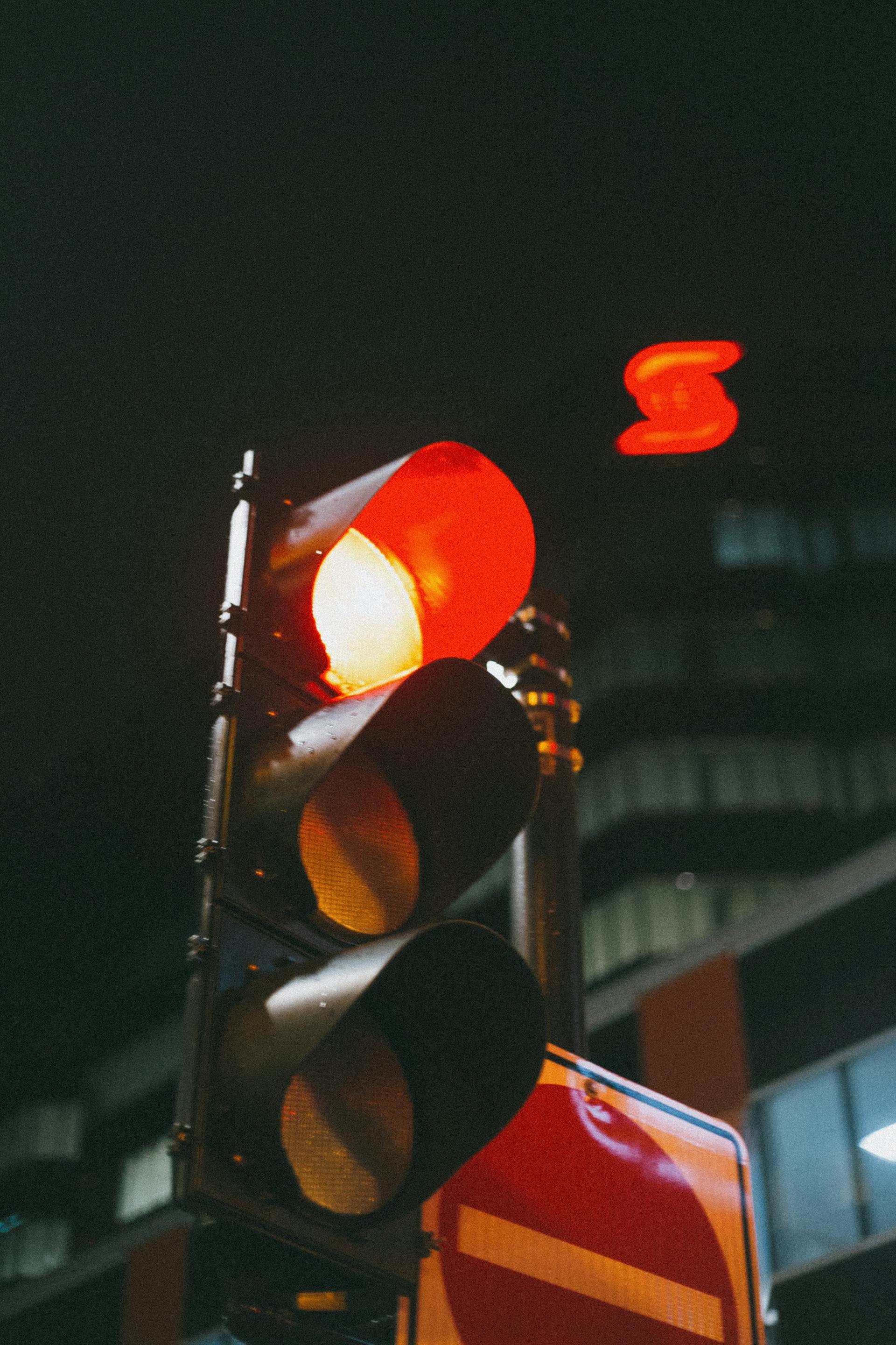 Un feu rouge | Source : Pexels