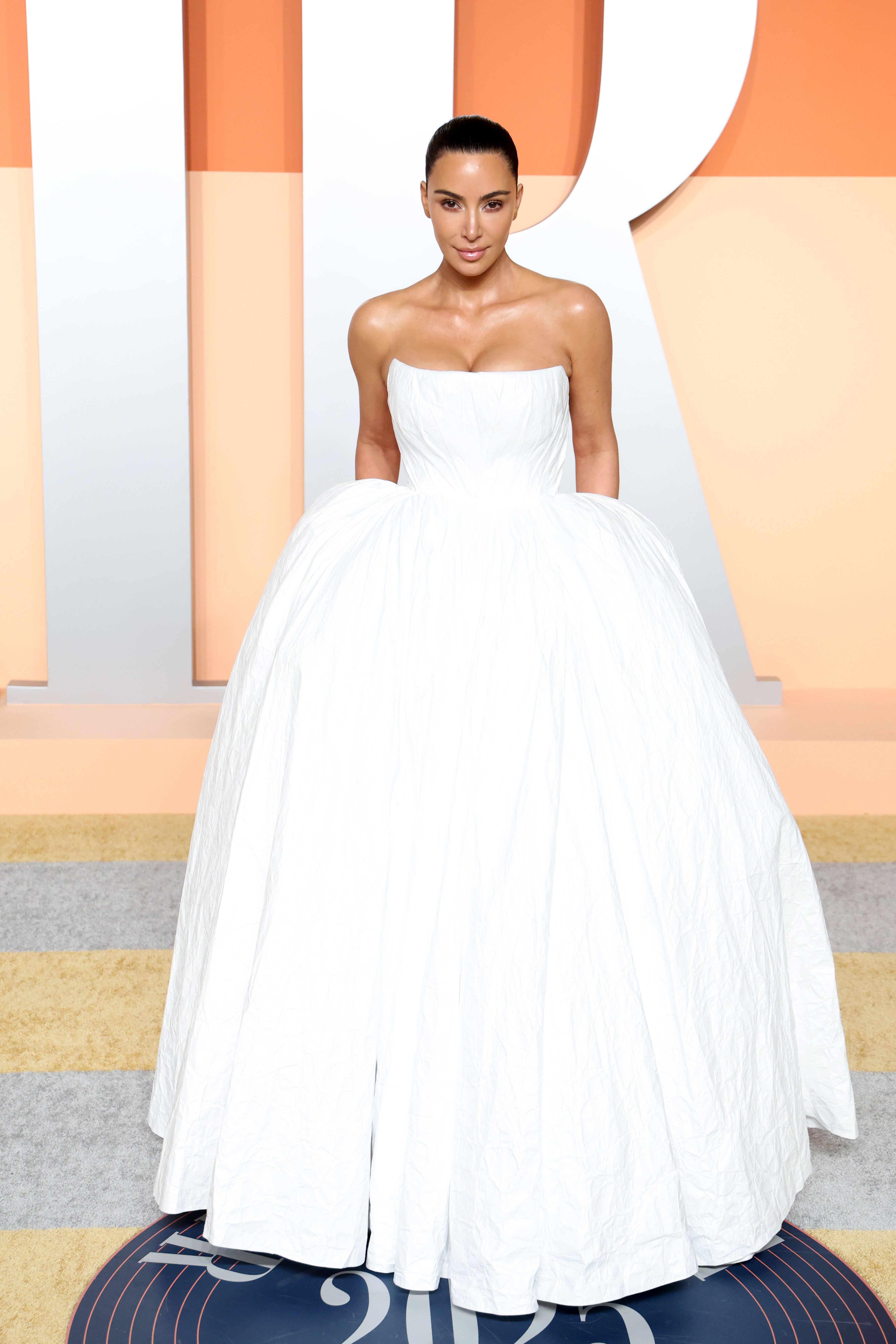 Kim Kardashian assiste à la soirée Vanity Fair des Oscars le 2 mars 2025 à Beverly Hills, en Californie. | Source : Getty Images