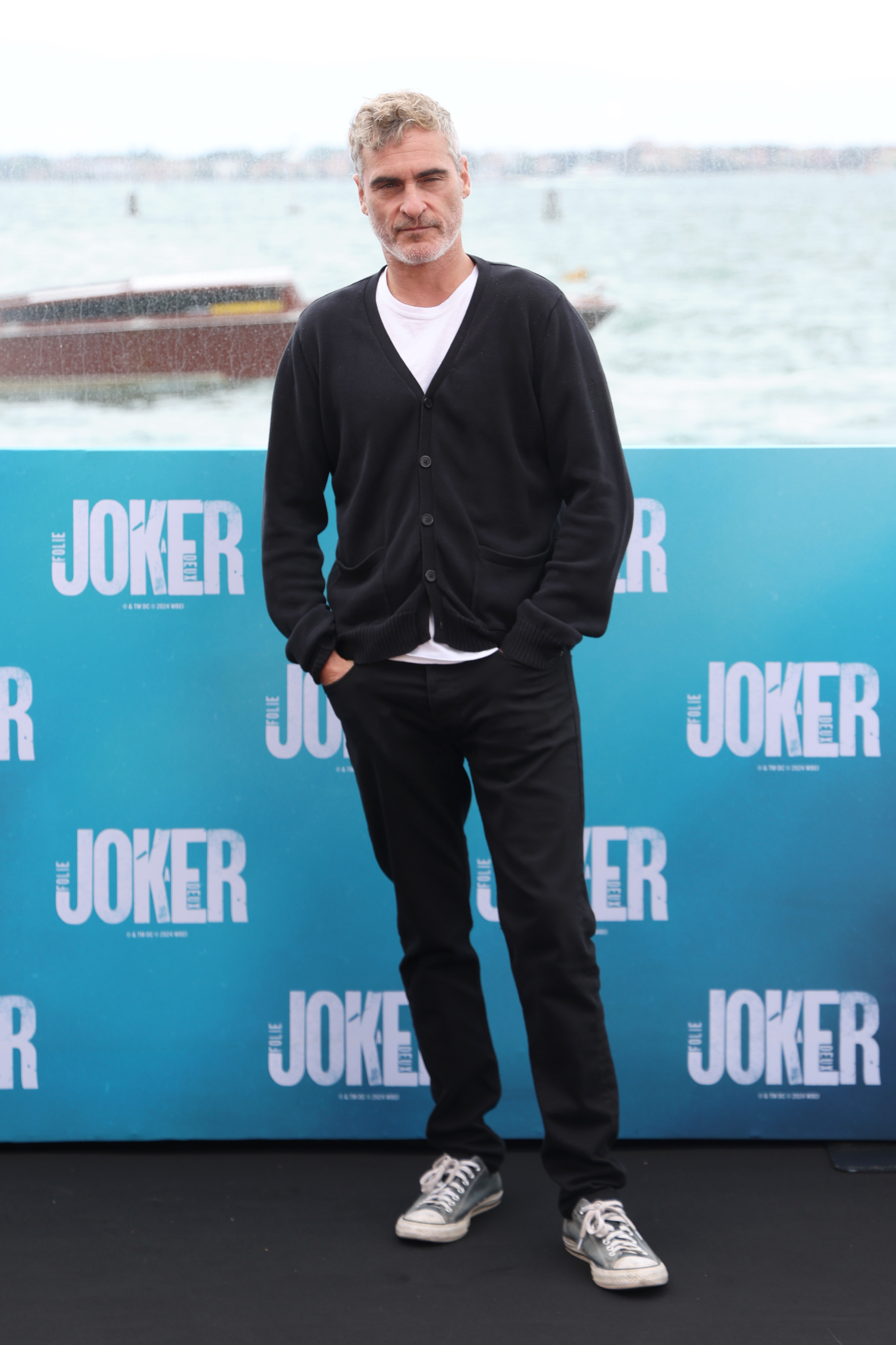 Joaquin Phoenix lors du photocall pour "Joker : Folie á Deux" lors du 81e Festival international du film de Venise, à Venise, en Italie, le 5 septembre 2024 | Source : Getty Images