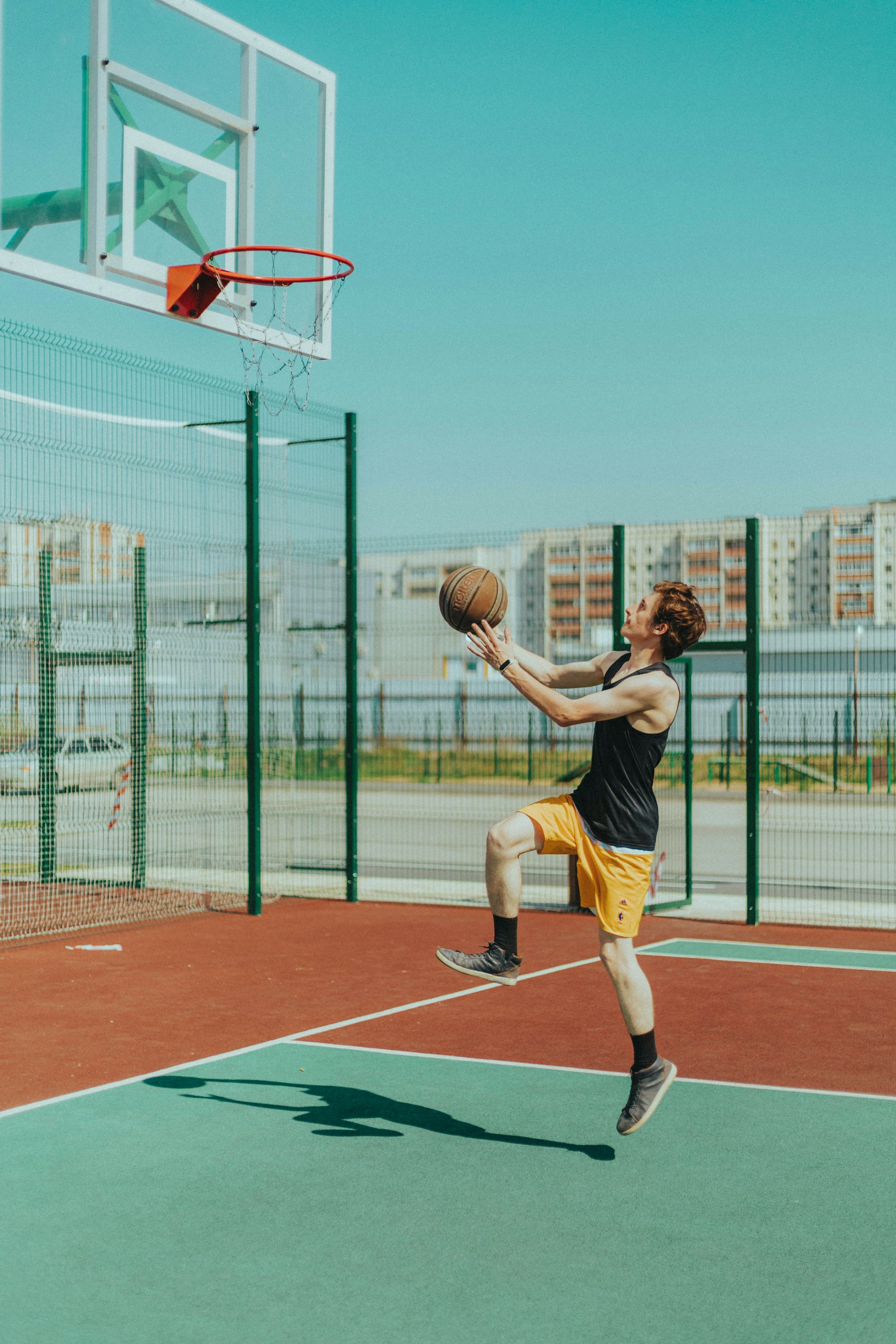 Un joueur de basket-ball sur le terrain | Source : Unsplash