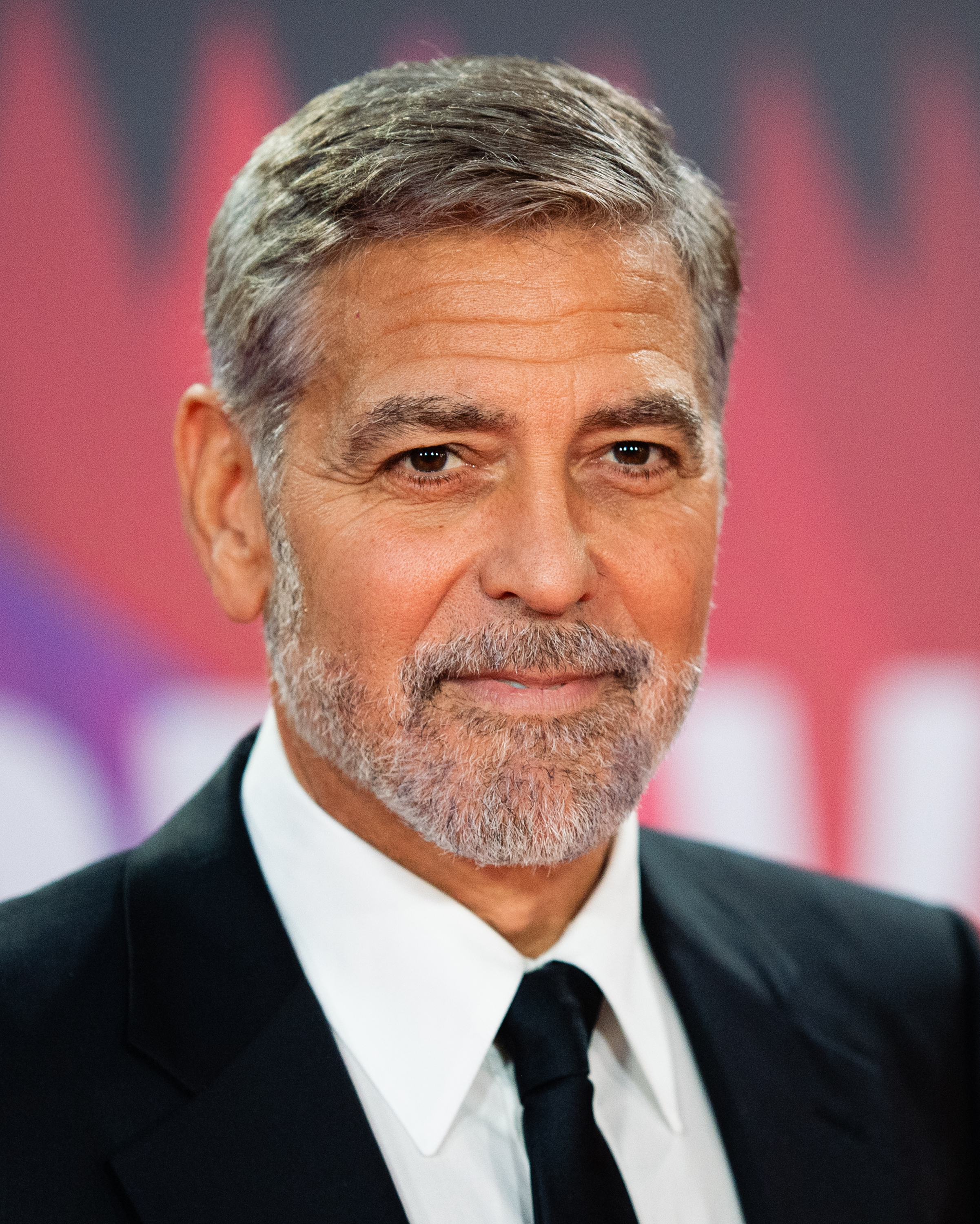 George Clooney assiste à la première de "The Tender Bar" lors du 65ème BFI London Film Festival au Royal Festival Hall le 10 octobre 2021 à Londres, Angleterre. | Source : Getty Images