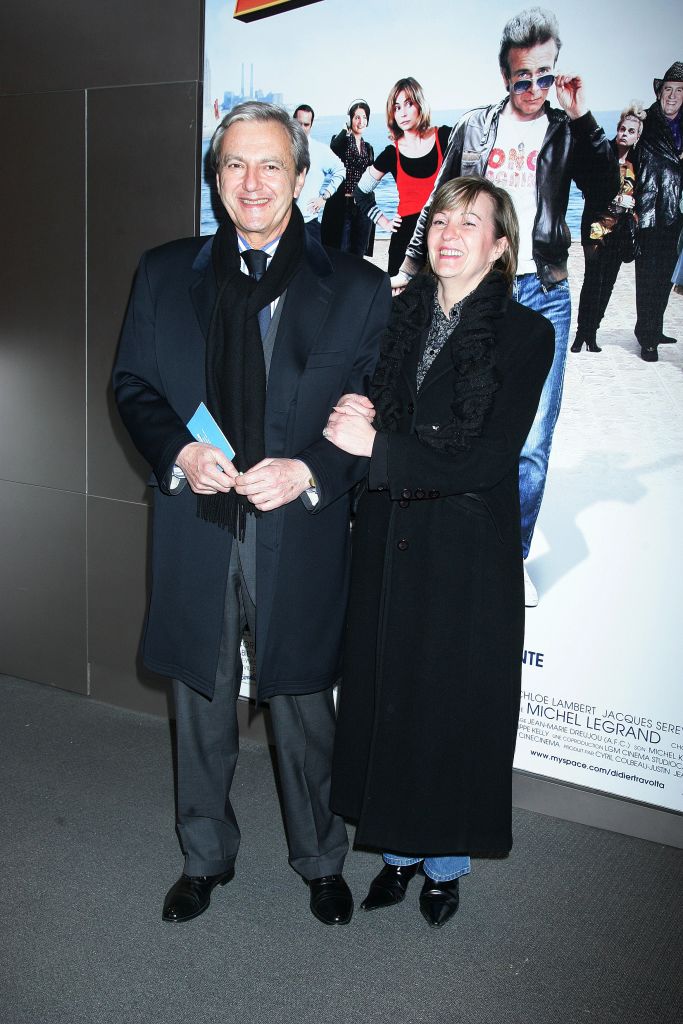 Daniel Bilalian et son épouse assistent à l'avant-première de "Disco" le 1er avril 2008 à Paris, en France. | Source : Getty Images