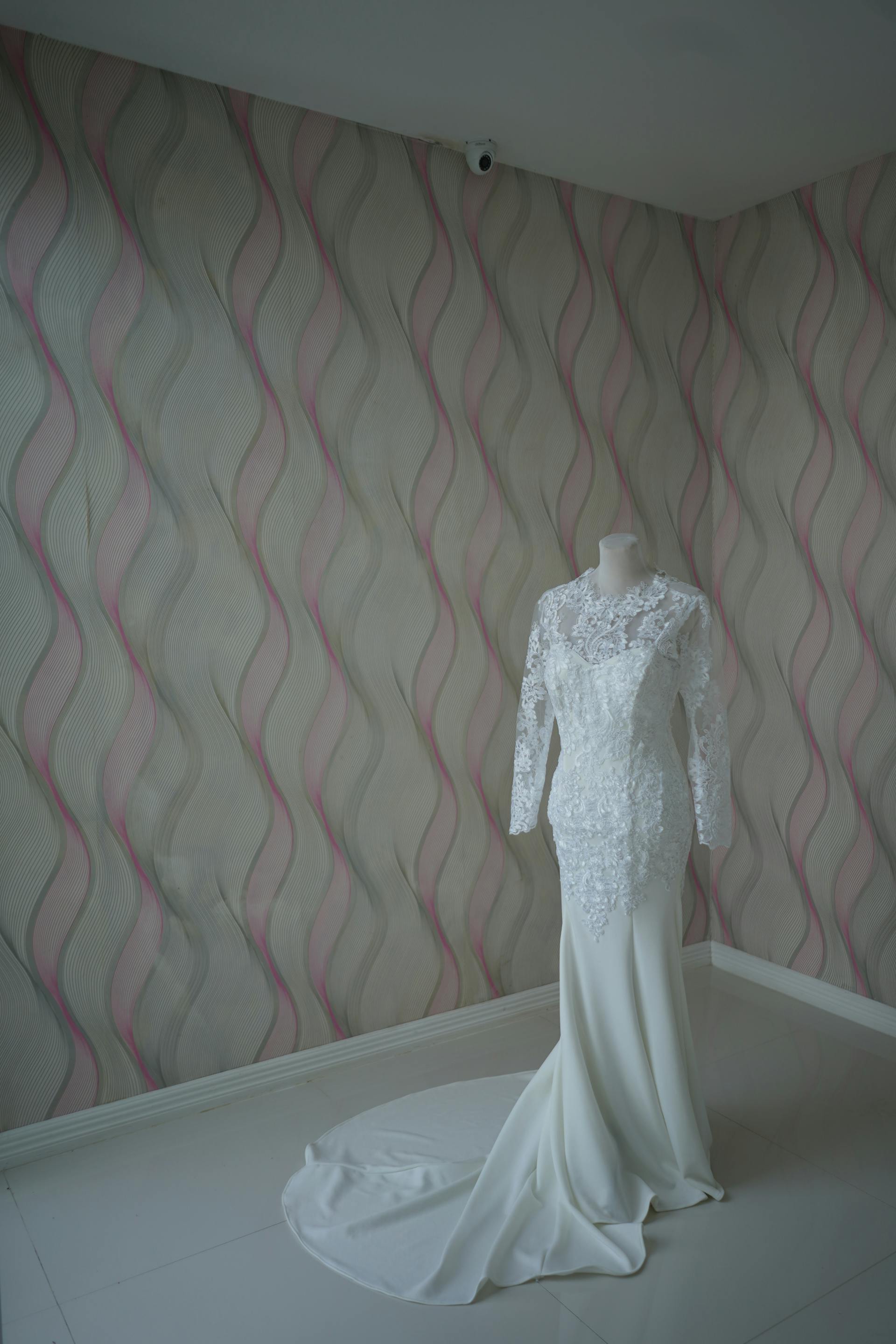 Une robe de mariée sur un mannequin | Source : Pexels