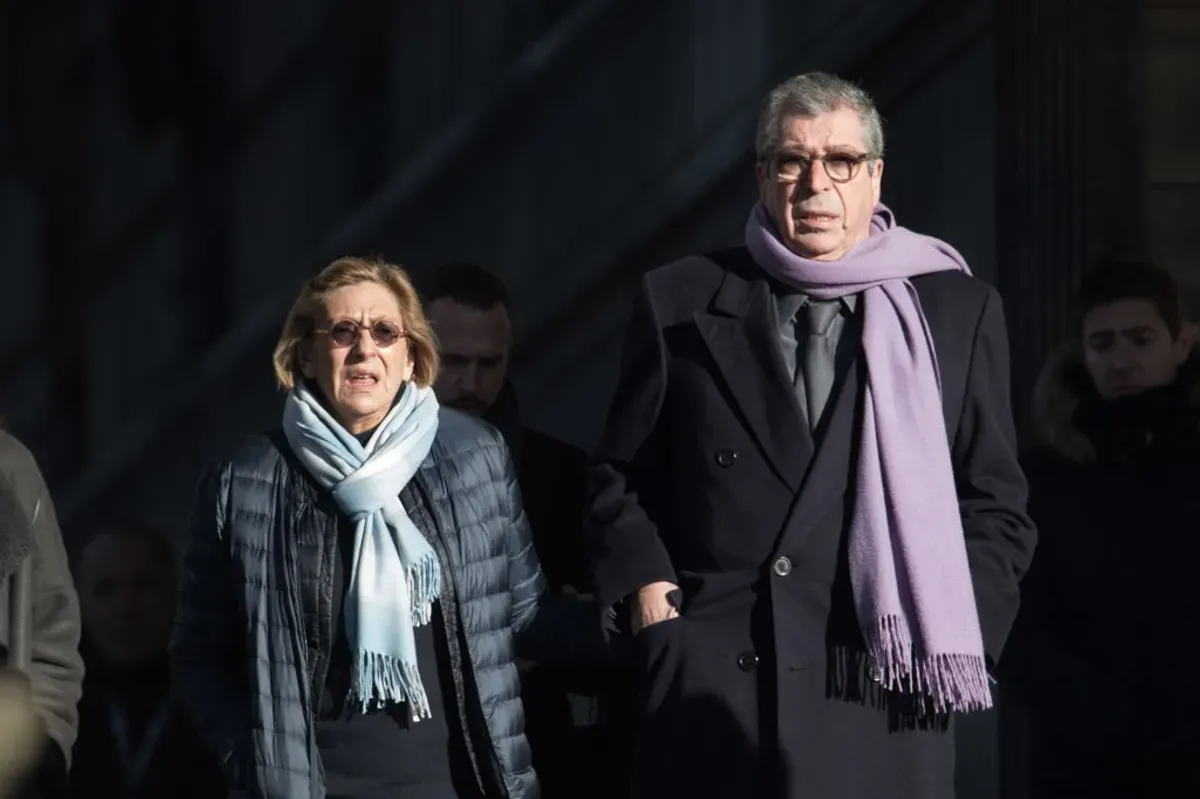 Isabelle Balkany et Patrick Balkany lors des funérailles de Johnny Hallyday à l'église de la Madeleine le 9 décembre 2017 à Paris, France. | Photo : Getty Images