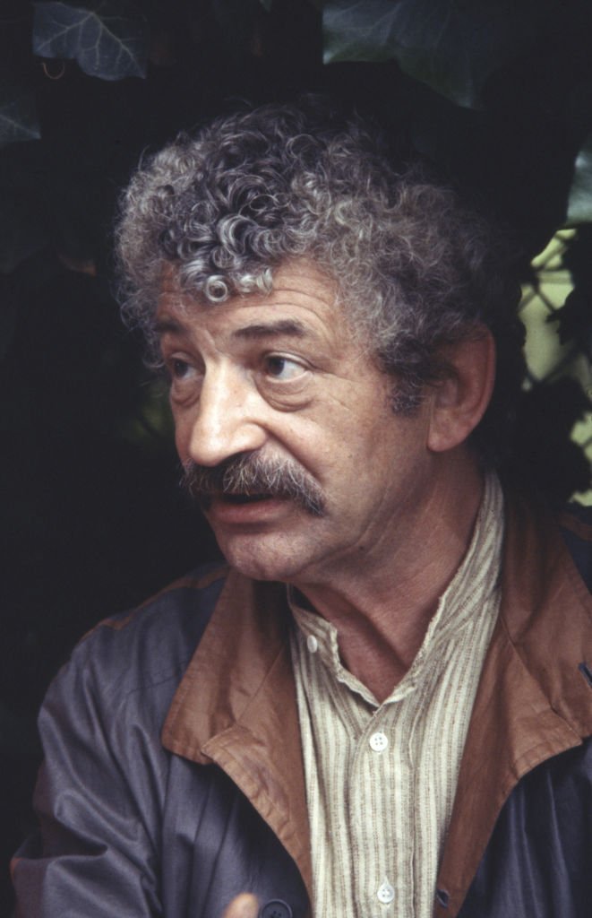 Yves Robert sur le tournage de son film 'Courage Fuyons' en juin 1979. | Photo : Getty Images