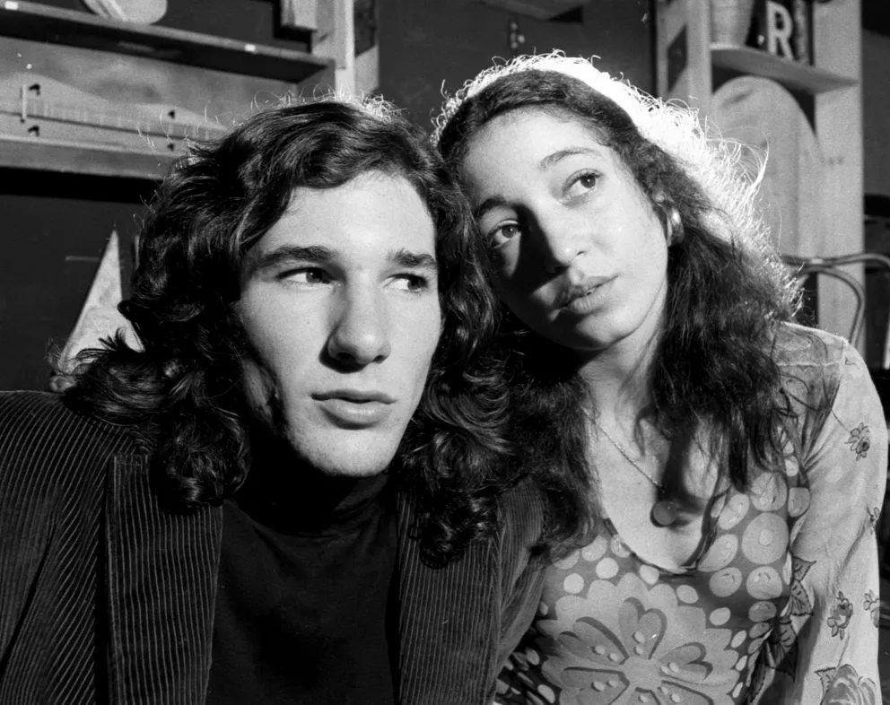 Richard Gere et Vicki Sue Robinson dans Long Time Coming Long Time Gone à Broadway en novembre 1971. | Source : Getty Images