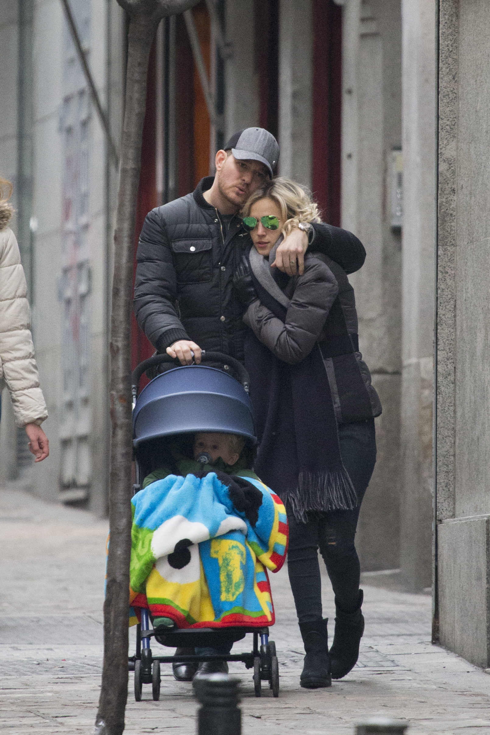 Le couple et leur fils repérés à Madrid, en Espagne, le 12 février 2015 | Source : Getty Images