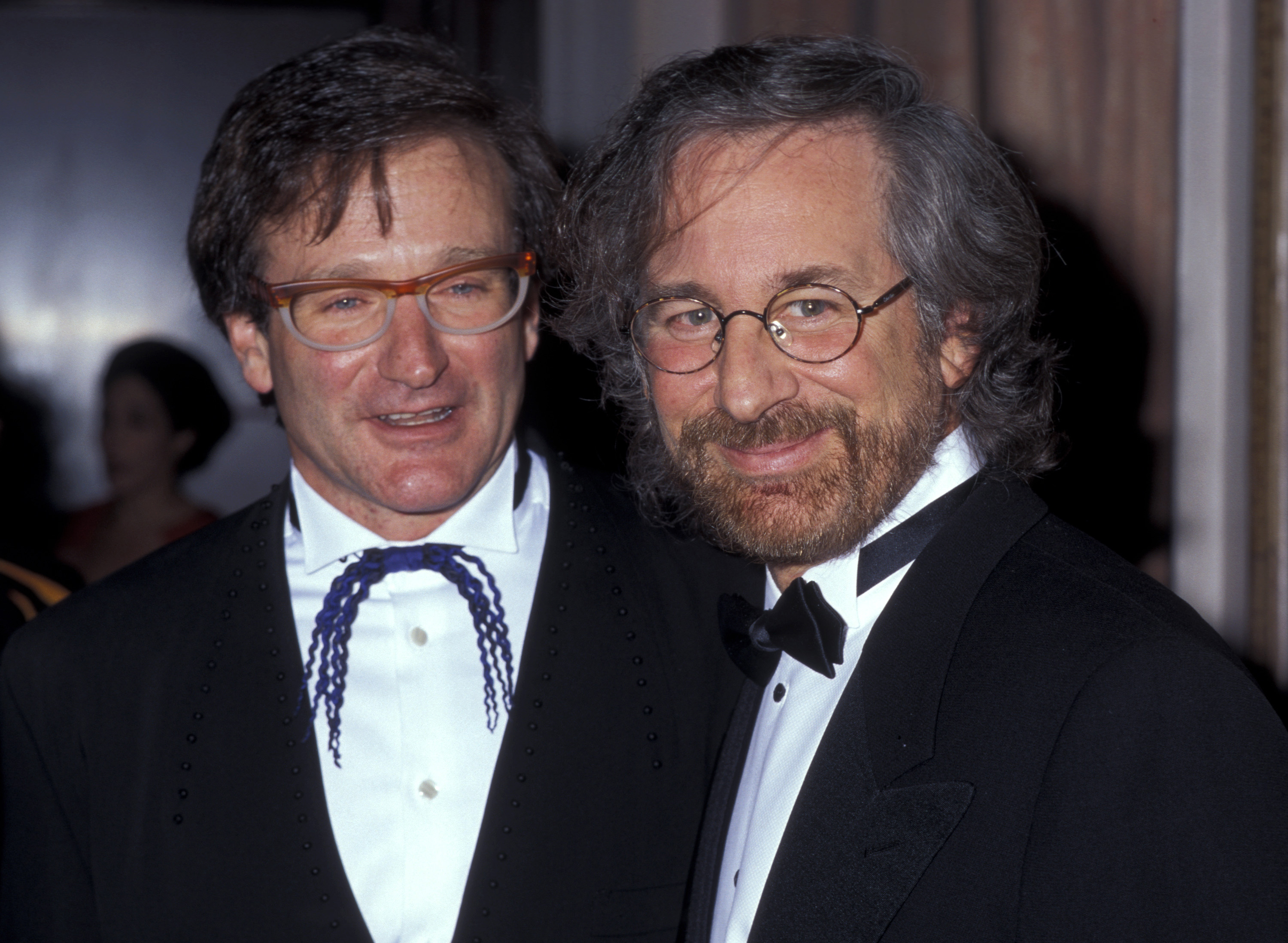 Robin Williams et Steven Spielberg lors de l'événement en l'honneur de Robin Williams organisé par l'American Museum of the Moving Image à New York en 1995 | Source : Getty Images