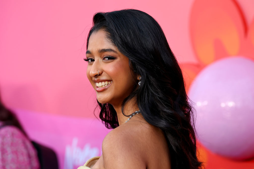 Maitreyi Ramakrishnan assiste à la projection en avant-première de la saison 4 de la série Netflix « Never Have I Ever » au Regency Village Theatre, le 1er juin 2023 à Los Angeles, en Californie I Source : Getty Images