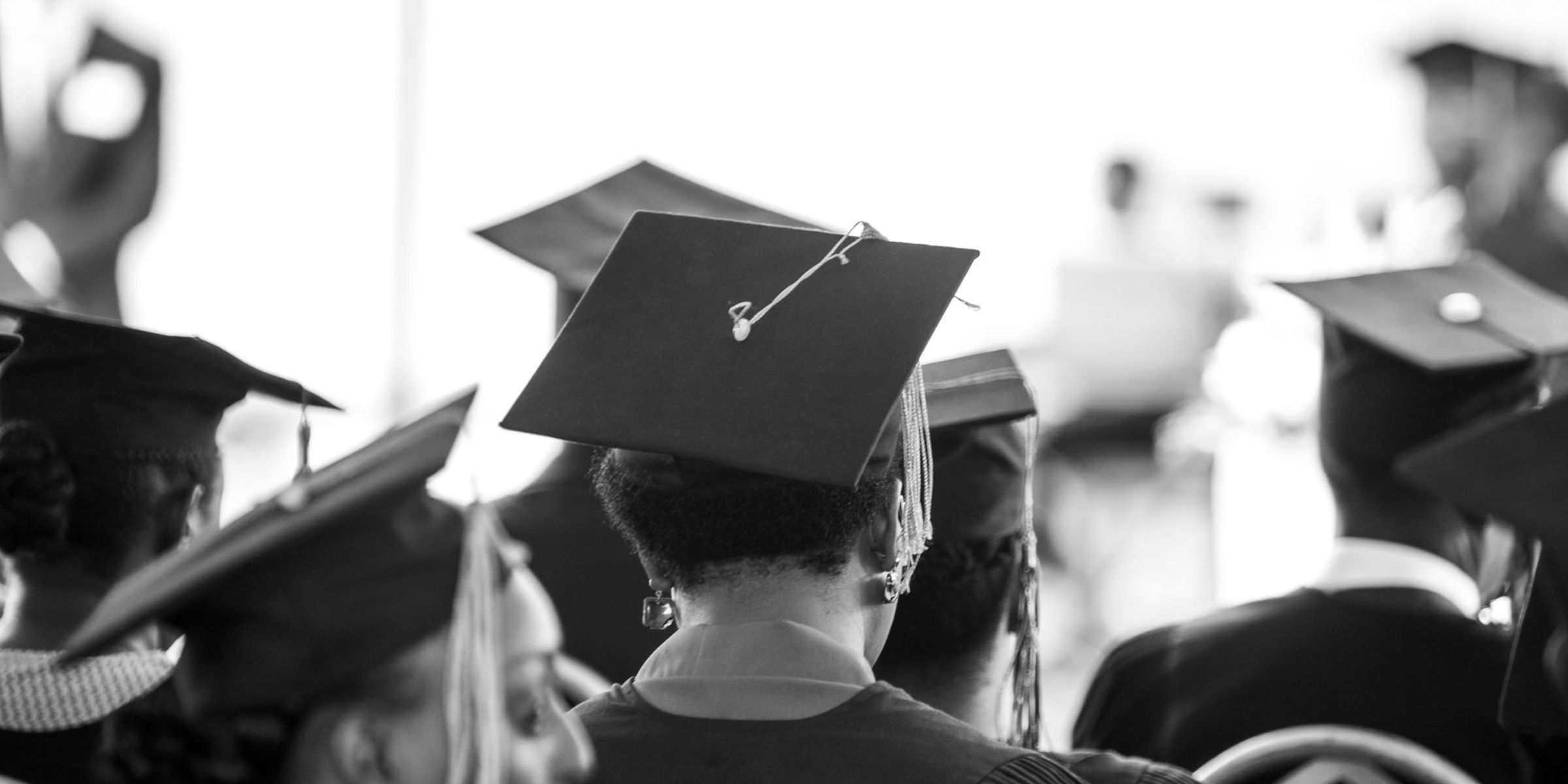 Des diplômés pendant la cérémonie | Source : Pexels