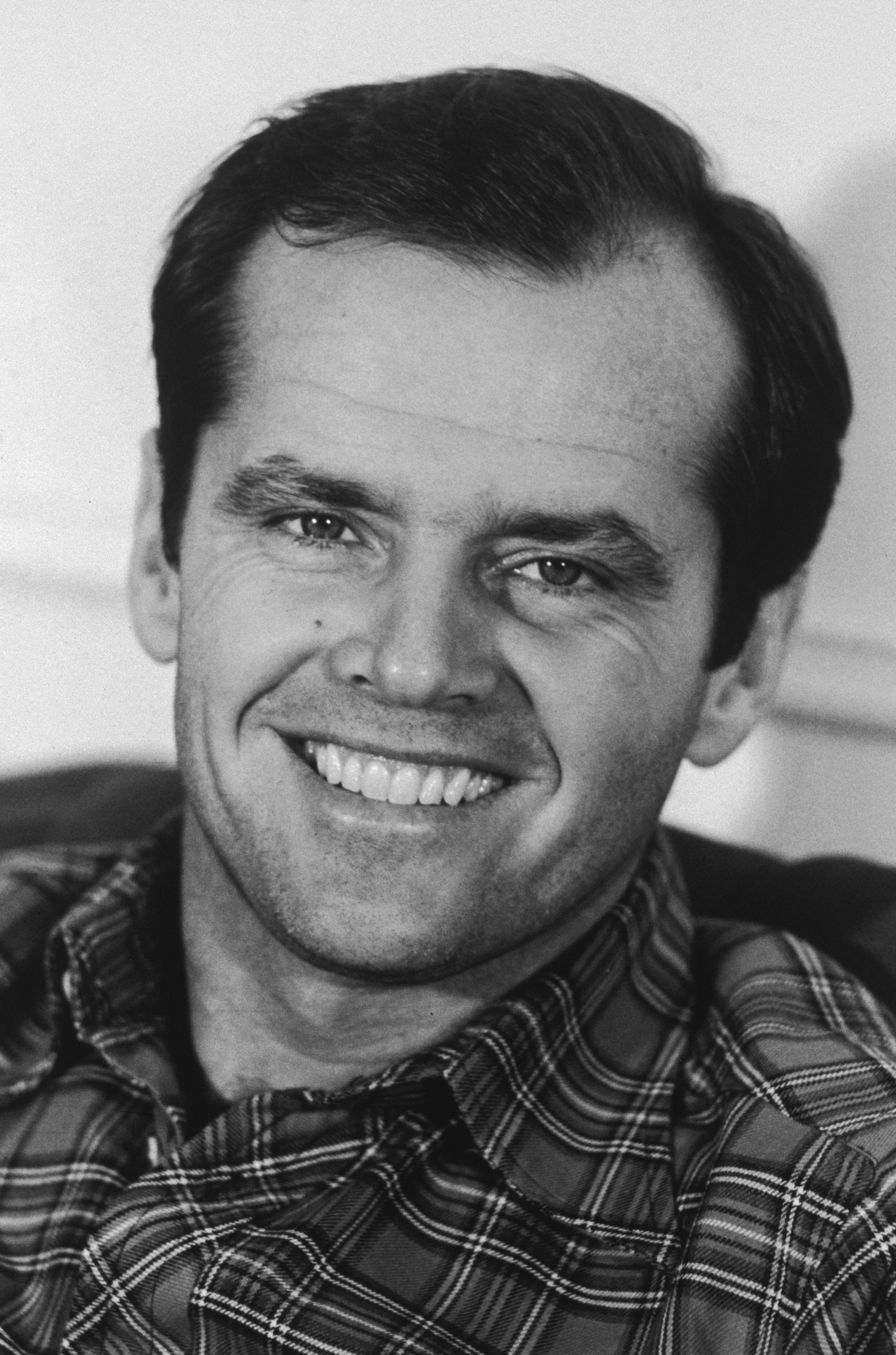 Portrait de février 1974 de l'acteur américain souriant | Source : Getty Images
