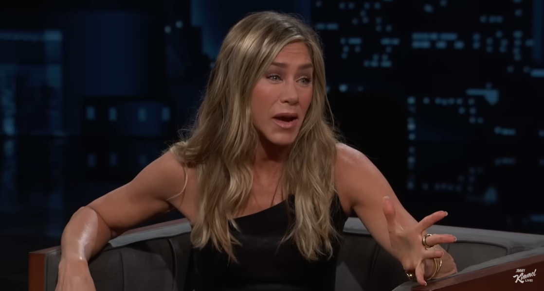 Jennifer Aniston dans l'émission "Jimmy Kimmel Live", partagée le 3 octobre 2024 | Source : YouTube.com/JimmyKimmelLive