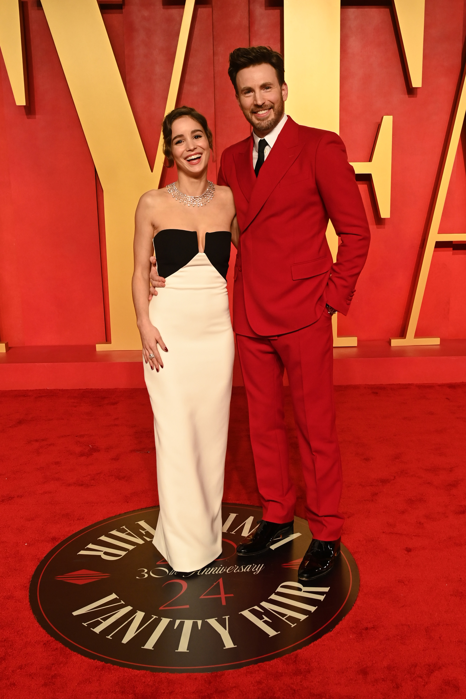 Alba Baptista et Chris Evans le 10 mars 2024, à Beverly Hills, en Californie | Source : Getty Images