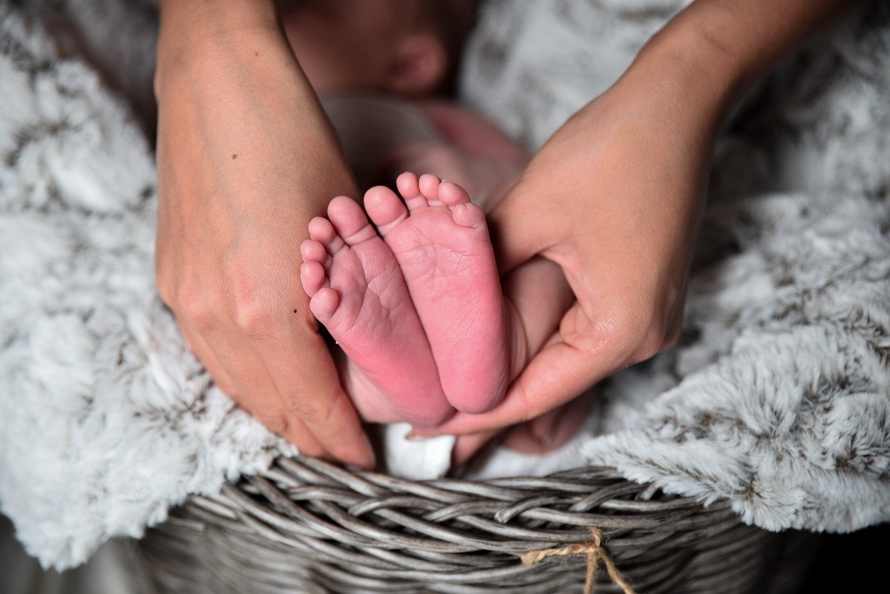 Les pieds du nouveau-né. Photo : Pixabay