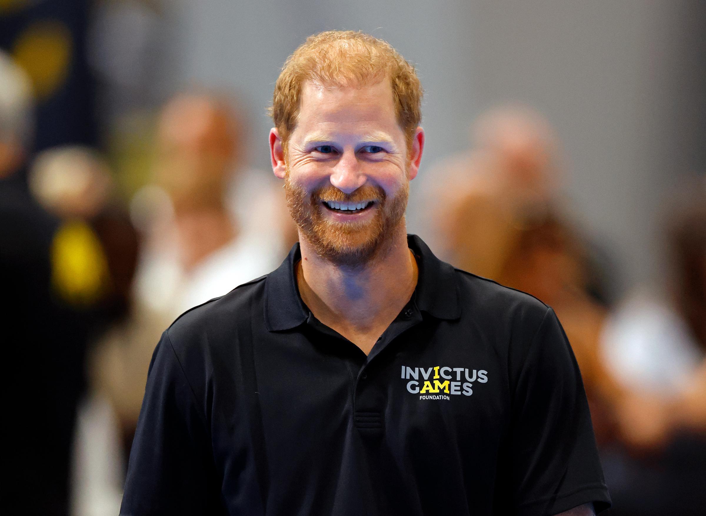 Même si la famille Sussex a rencontré le roi et la reine, les rumeurs de tensions et les spéculations sur l'endroit où se trouvait le frère du prince Harry ont fait beaucoup de bruit. À cette occasion, il a assisté à l'événement « Invictus : 1 Year To Go » au National Exhibition Centre, le 10 juillet 2026, à Birmingham, en Angleterre. | Source : Getty Images