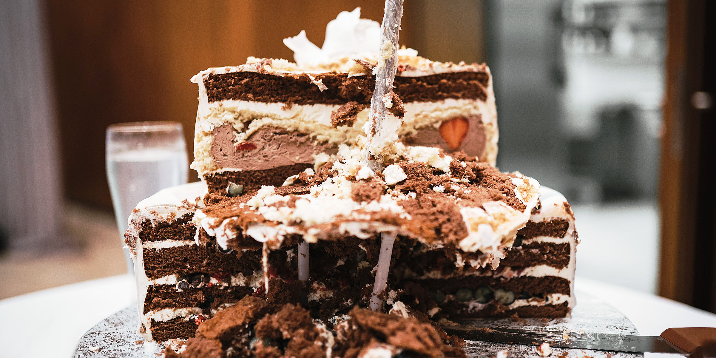 Un gâteau à moitié mangé | Source : Shutterstock