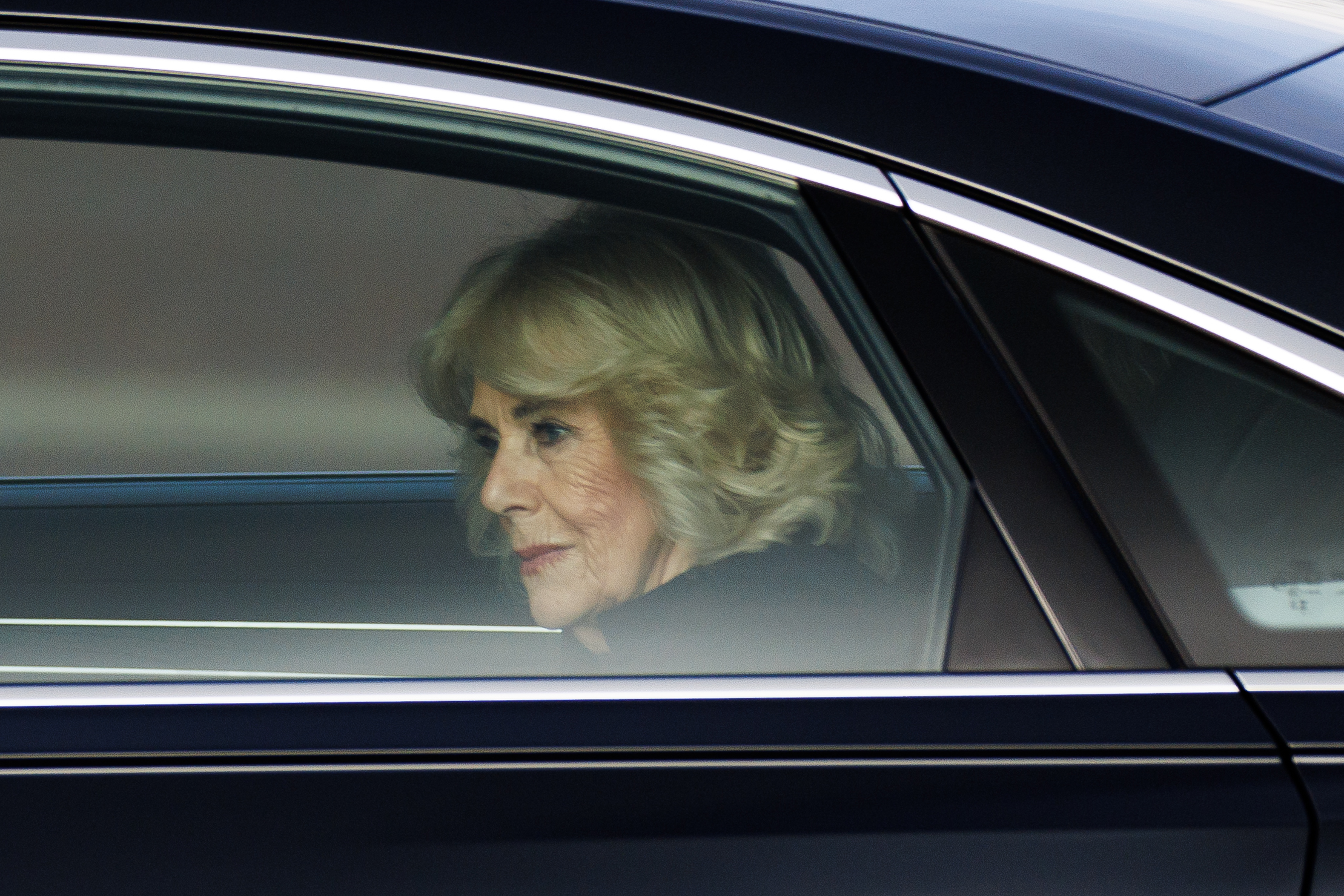 La reine Camilla arrive au palais de Buckingham lors de la visite de l'émir du Qatar au Royaume-Uni, à Londres, en Angleterre, le 3 décembre 2024 | Source : Getty Images