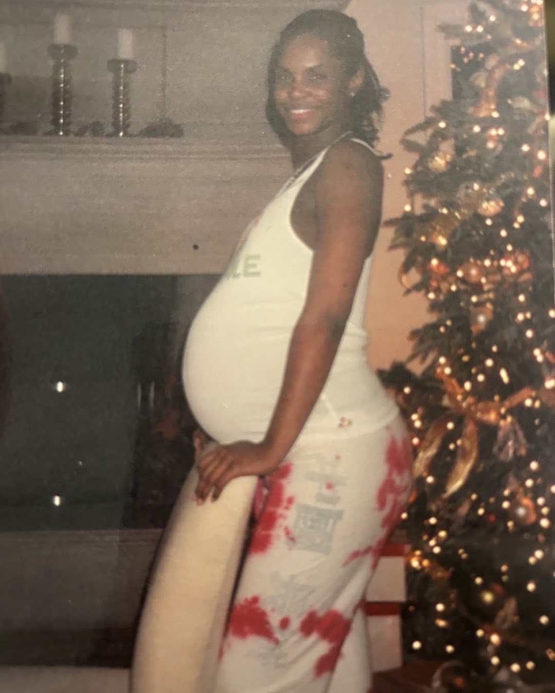 Kim Porter pendant sa grossesse | Source : Instagram/the_combs_twins