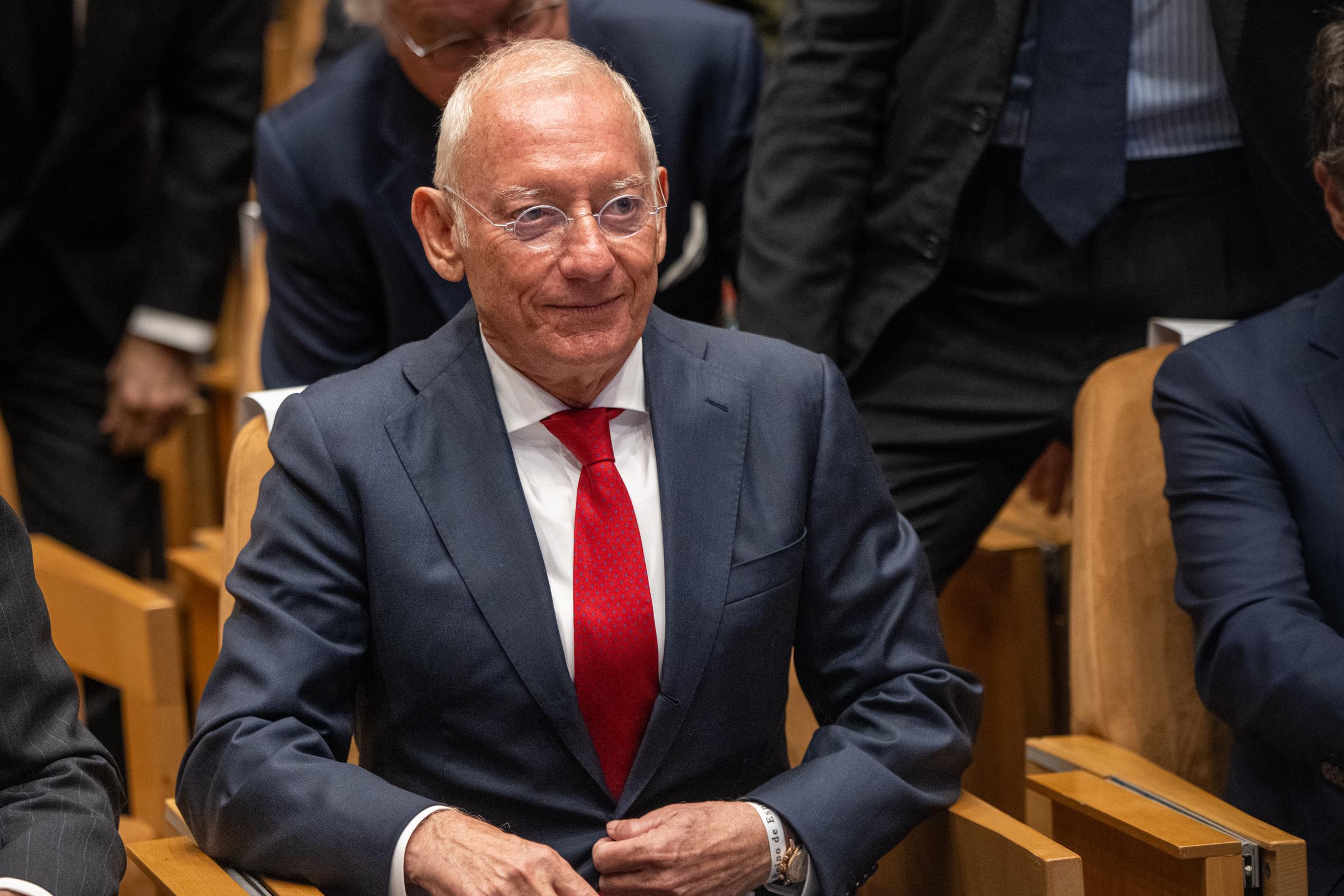 Isak Andic, président et fondateur de Mango, lors de la cérémonie de remise du 8e Prix du Royaume d'Espagne pour l'ensemble d'une carrière dans le monde des affaires (IESE), qui s'est tenue au Campus Nord de l'IESE Business School, le 18 mars 2024 à Barcelone, en Catalogne, en Espagne I Source : Getty Images