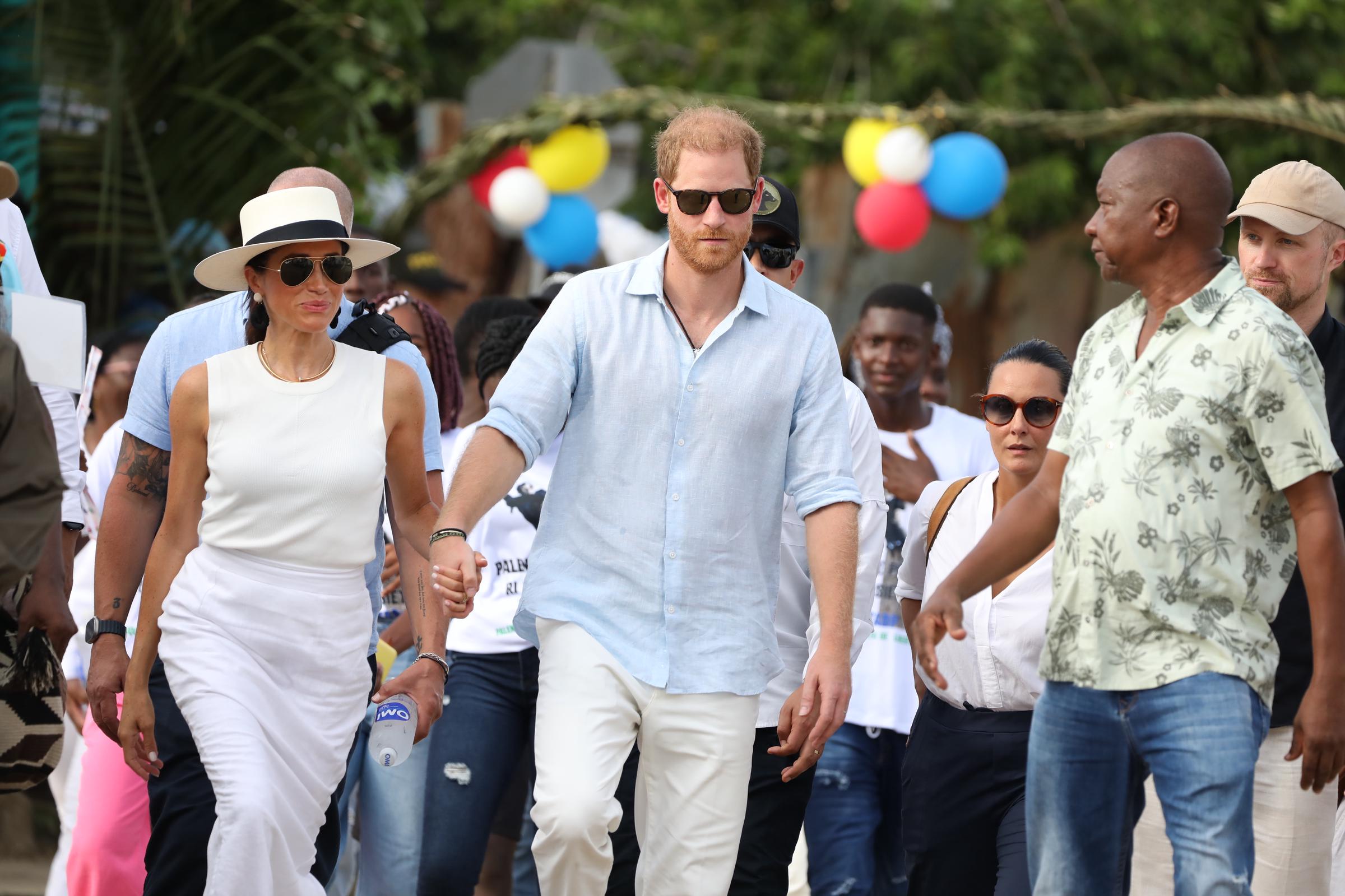 Le prince Harry, duc de Sussex et Meghan, duchesse de Sussex sont vus le 17 août 2024 | Source : Getty Images