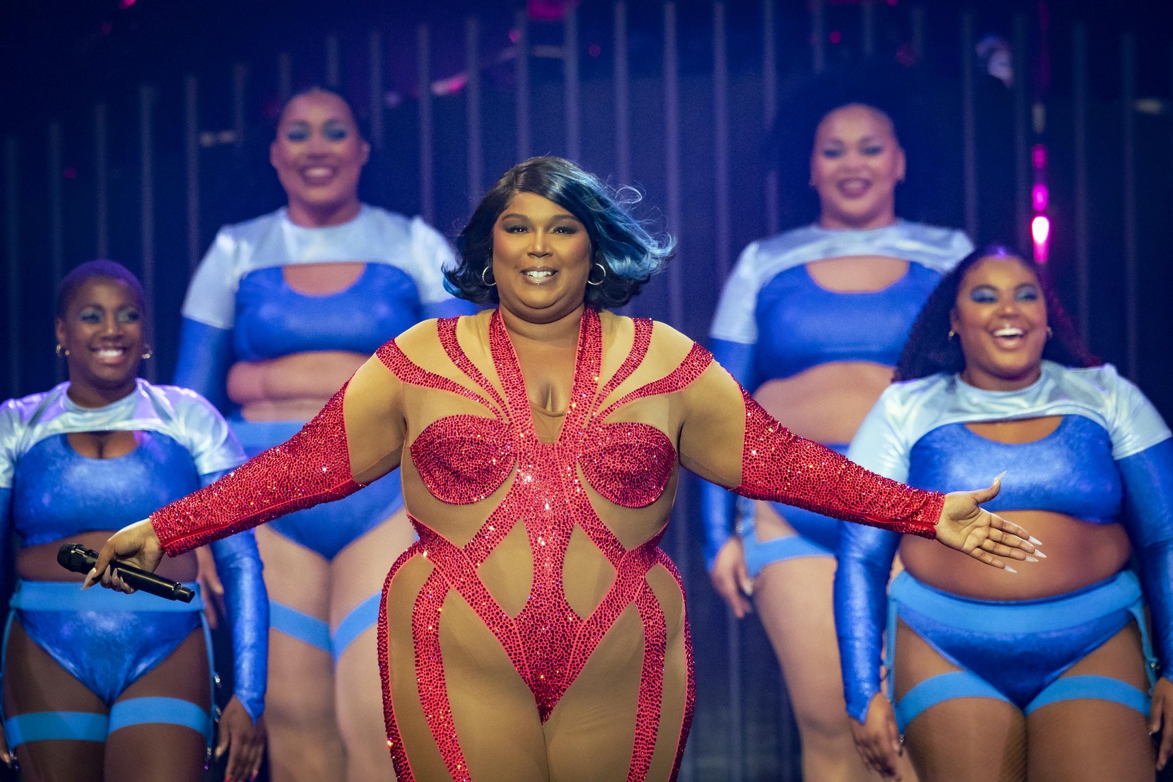 Lizzo se produit au forum Mediolanum d'Assago à Milan, en Italie, le 2 mars 2023. | Source : Getty Images