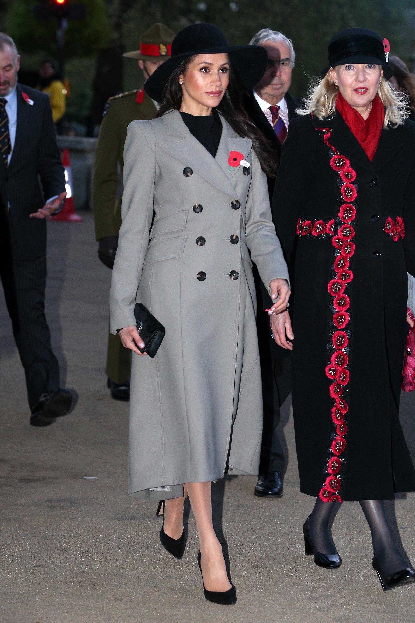 Meghan Markle assiste à un service à l'aube de l'Anzac Day à Hyde Park Corner le 25 avril 2018 à Londres, Angleterre | Source : Getty Images