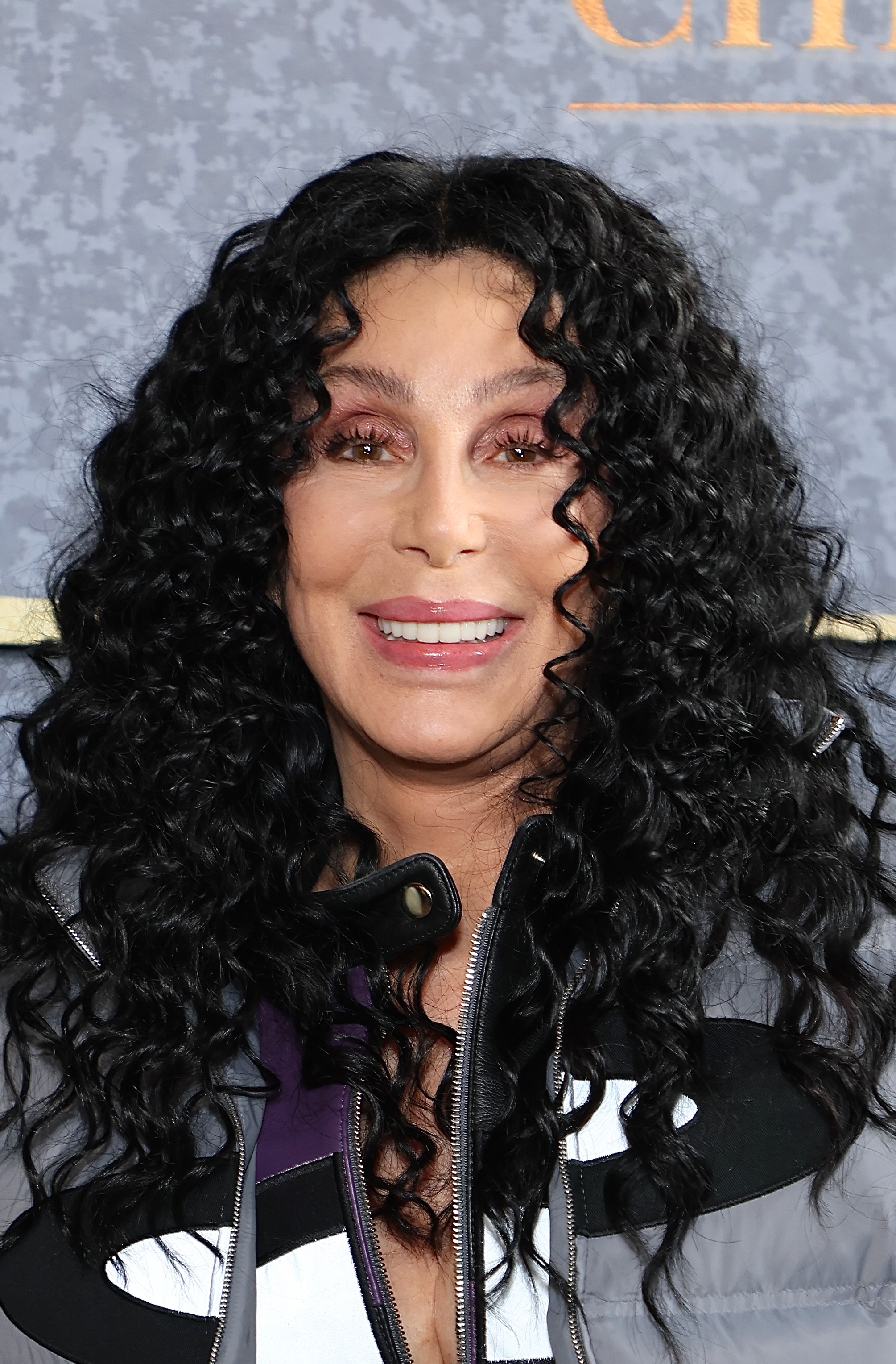 Cher assiste à la projection de "Chevalier" le 16 avril 2023 | Source : Getty Images
