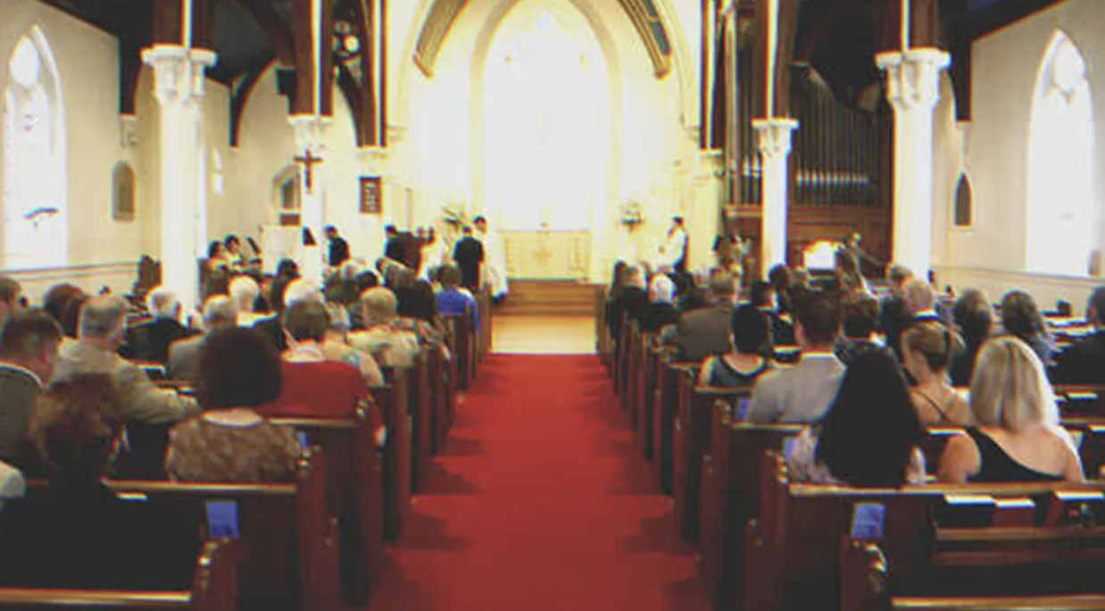 Igreja em casamento. | Foto: Shutterstock