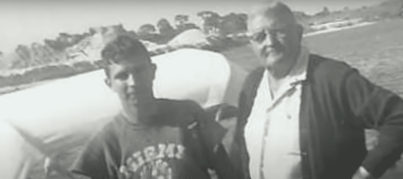 Dave Hickman à l'adolescence avec son grand-père. │Source : youtube.com/CBS Mornings