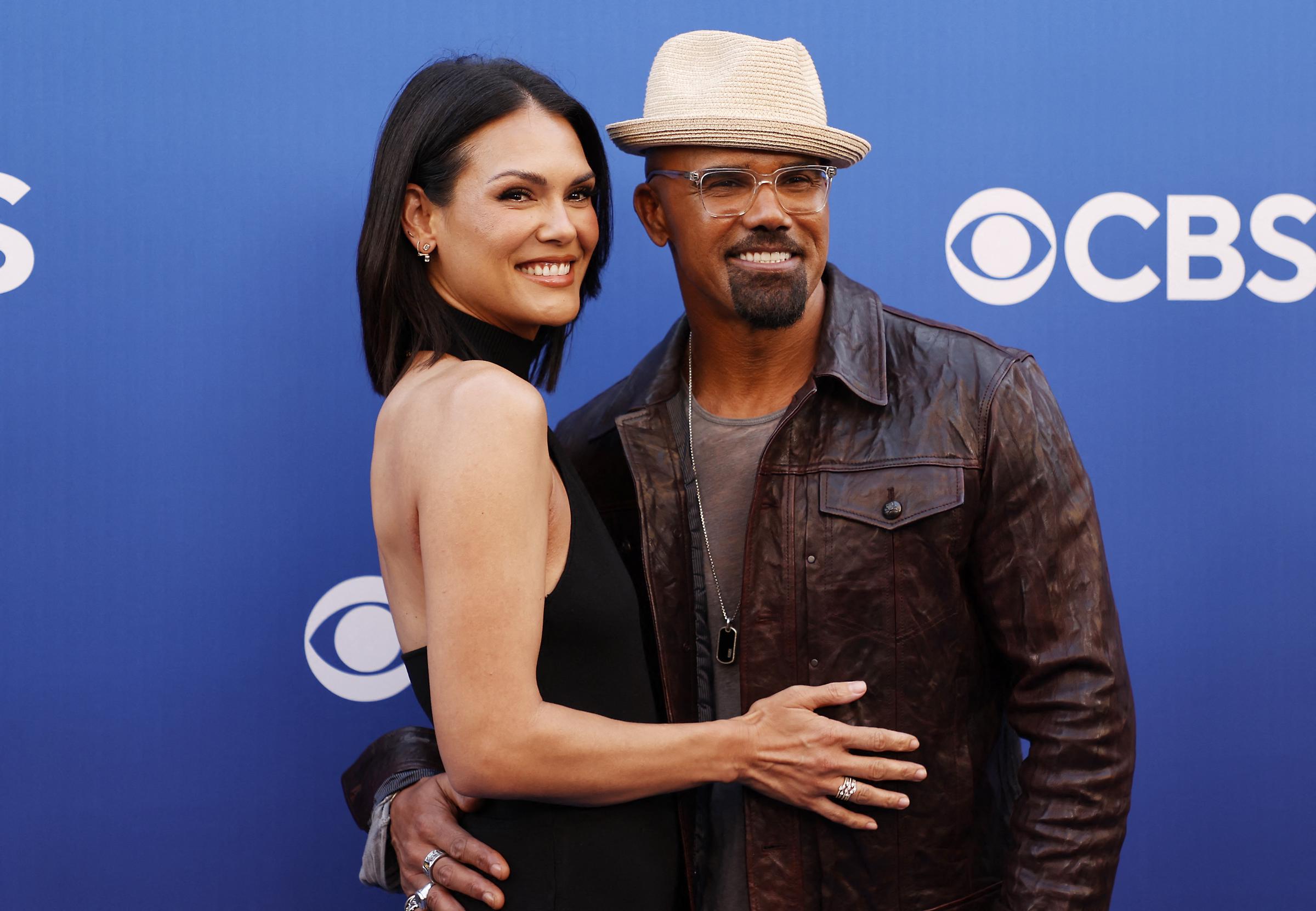 Jesiree Dizon et Shemar Moore assistent à une célébration de l'annonce de la nouvelle grille d'automne de CBS aux Paramount Studios le 2 mai 2024, à Hollywood, en Californie. | Source : Getty Images