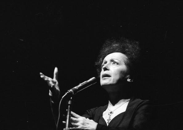  Edith Piaf (1915-1963), chanteuse française. Paris, Olympia, en janvier 1961.  | Photo : Getty Image