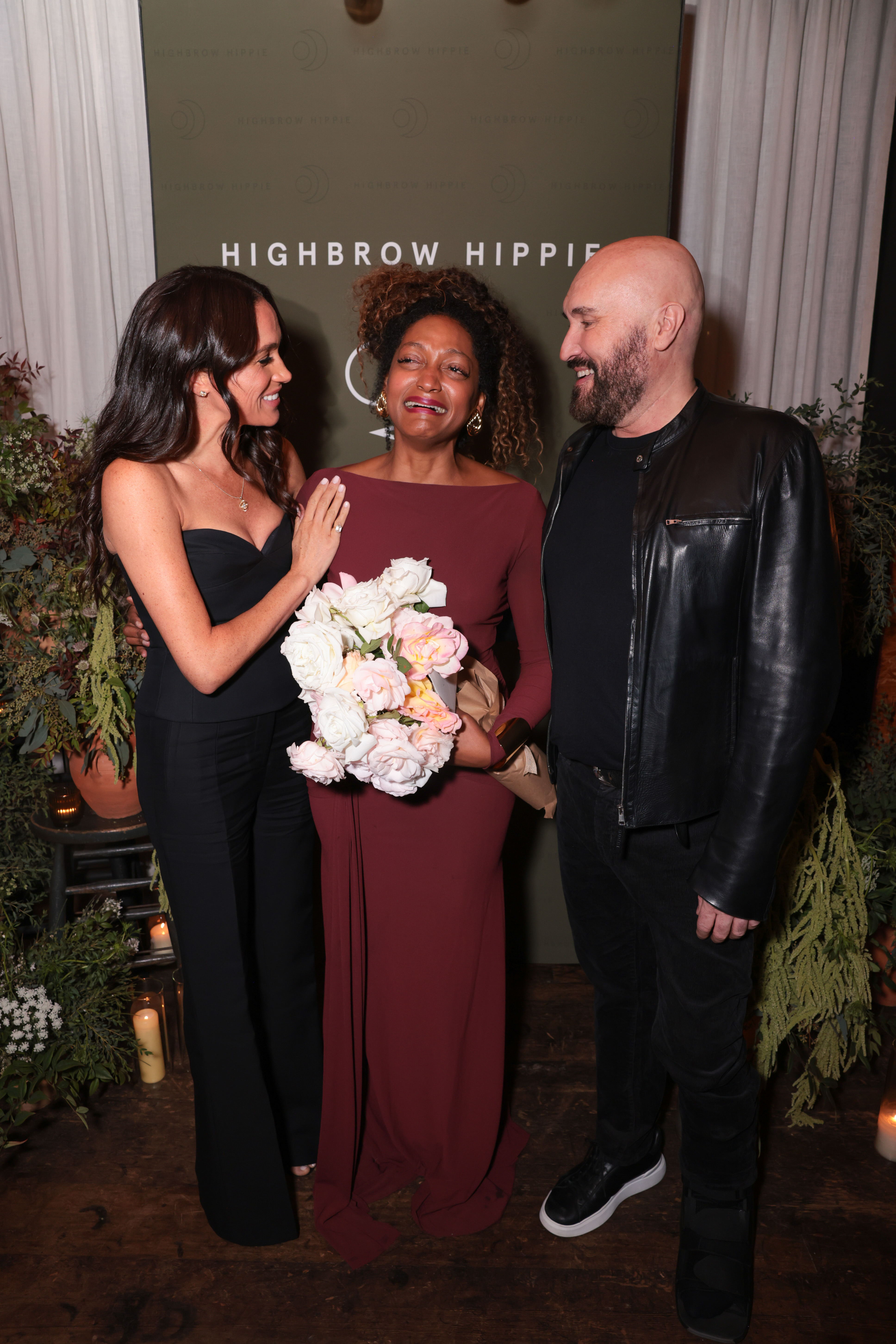 Meghan, duchesse de Sussex, Kadi Lee et Serge Normant assistent au lancement de Highbrow Hippie Haircare &amp; Wellness | Source : Getty Images