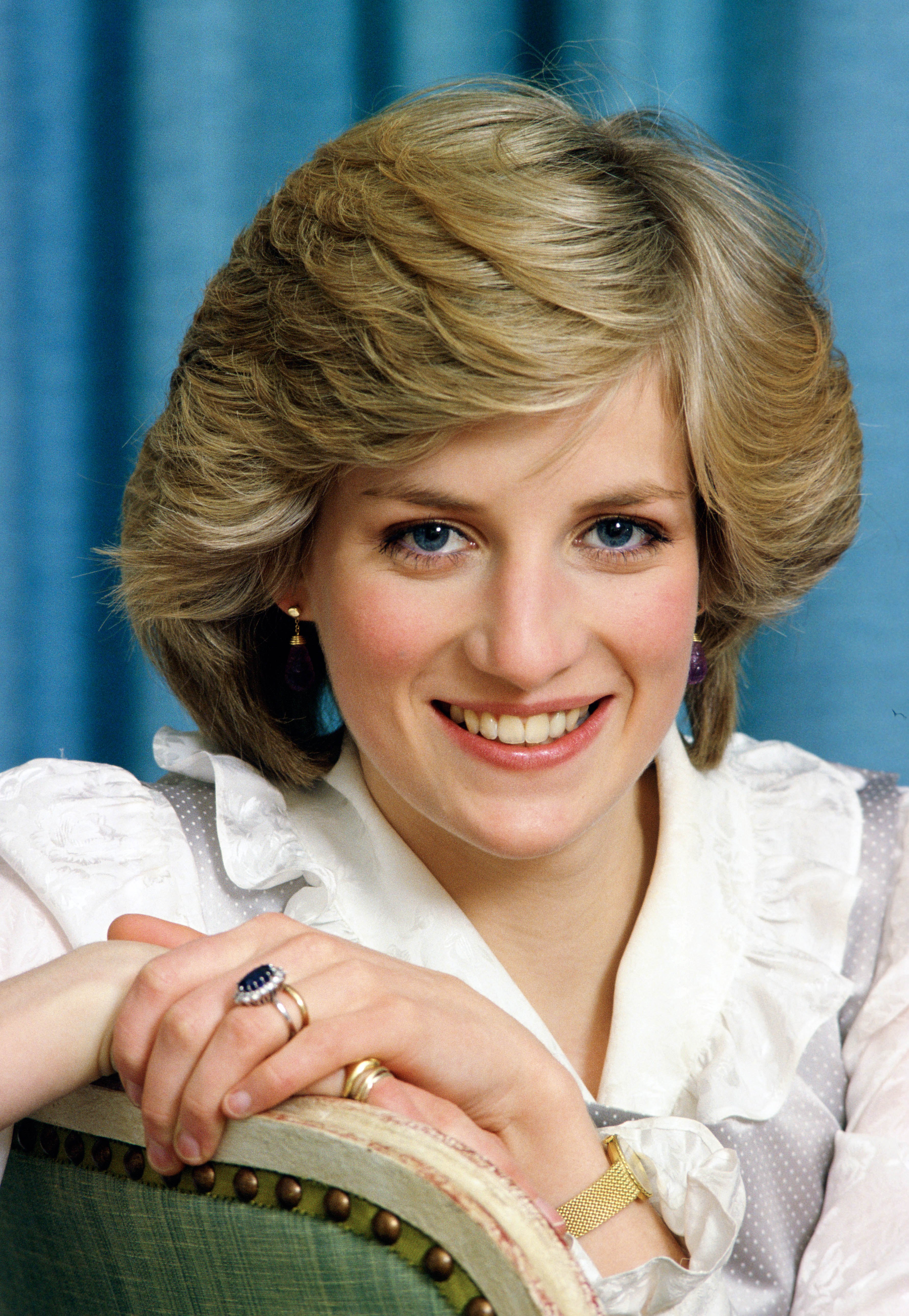 La princesse Diana photographiée chez elle le 1er février 1983, à Kensington Palace, en Angleterre. | Source : Getty Images