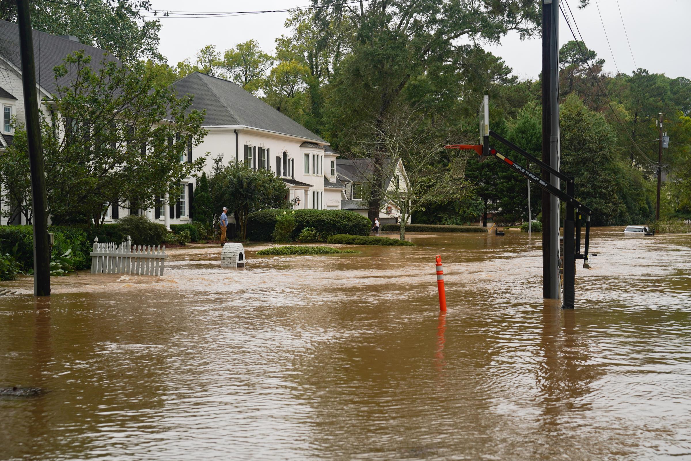 Les fortes inondations causées par l'ouragan Helene à Atlanta, en Géorgie, le 27 septembre 2024 | Source : Getty Images