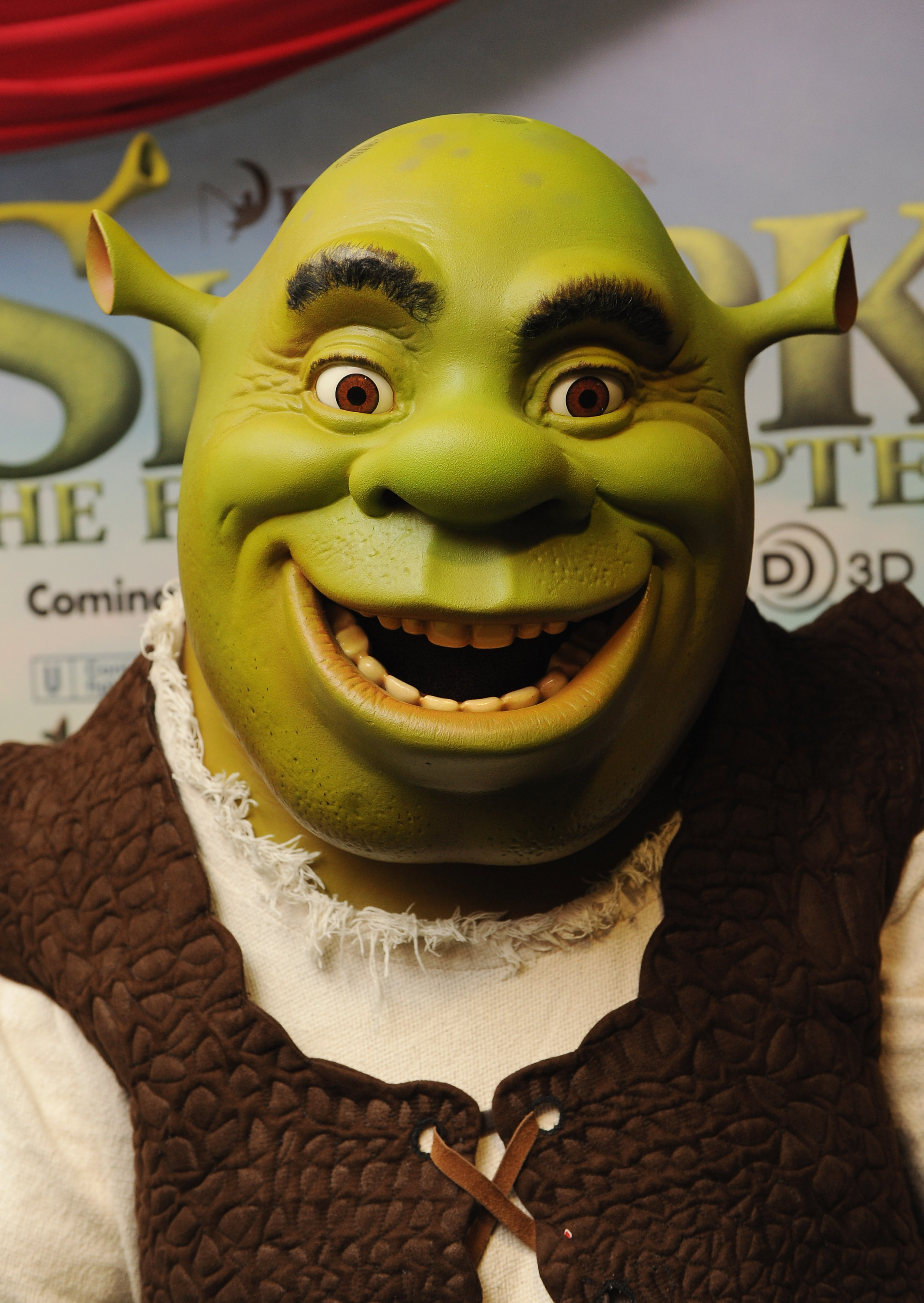 Le personnage de "Shrek" lors de la projection du gala britannique "Shrek Forever After" à Londres, 2010 | Source : Getty Images