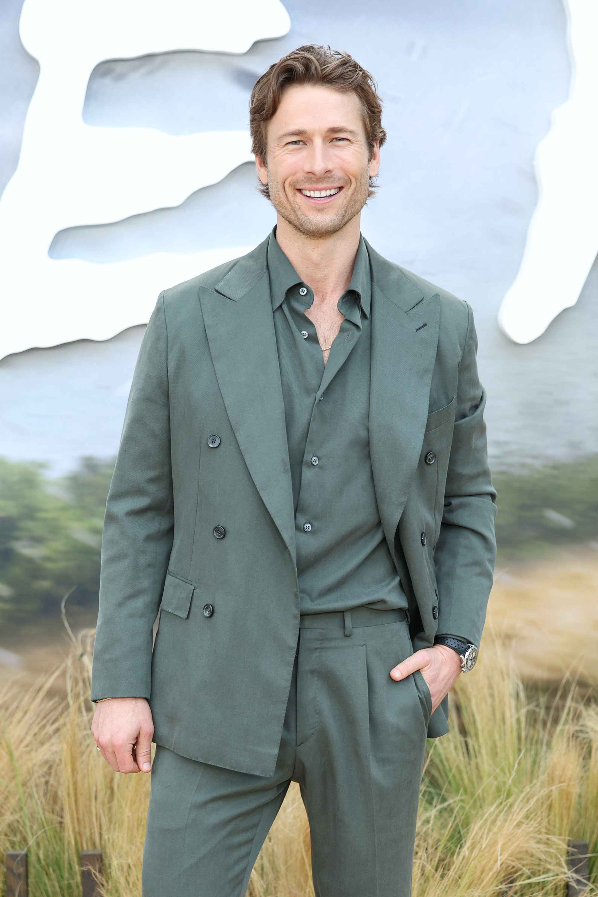 Glen Powell assiste à la première de "Twisters" d'Universal Pictures à Los Angeles, Californie, le 11 juillet 2024 | Source : Getty Images