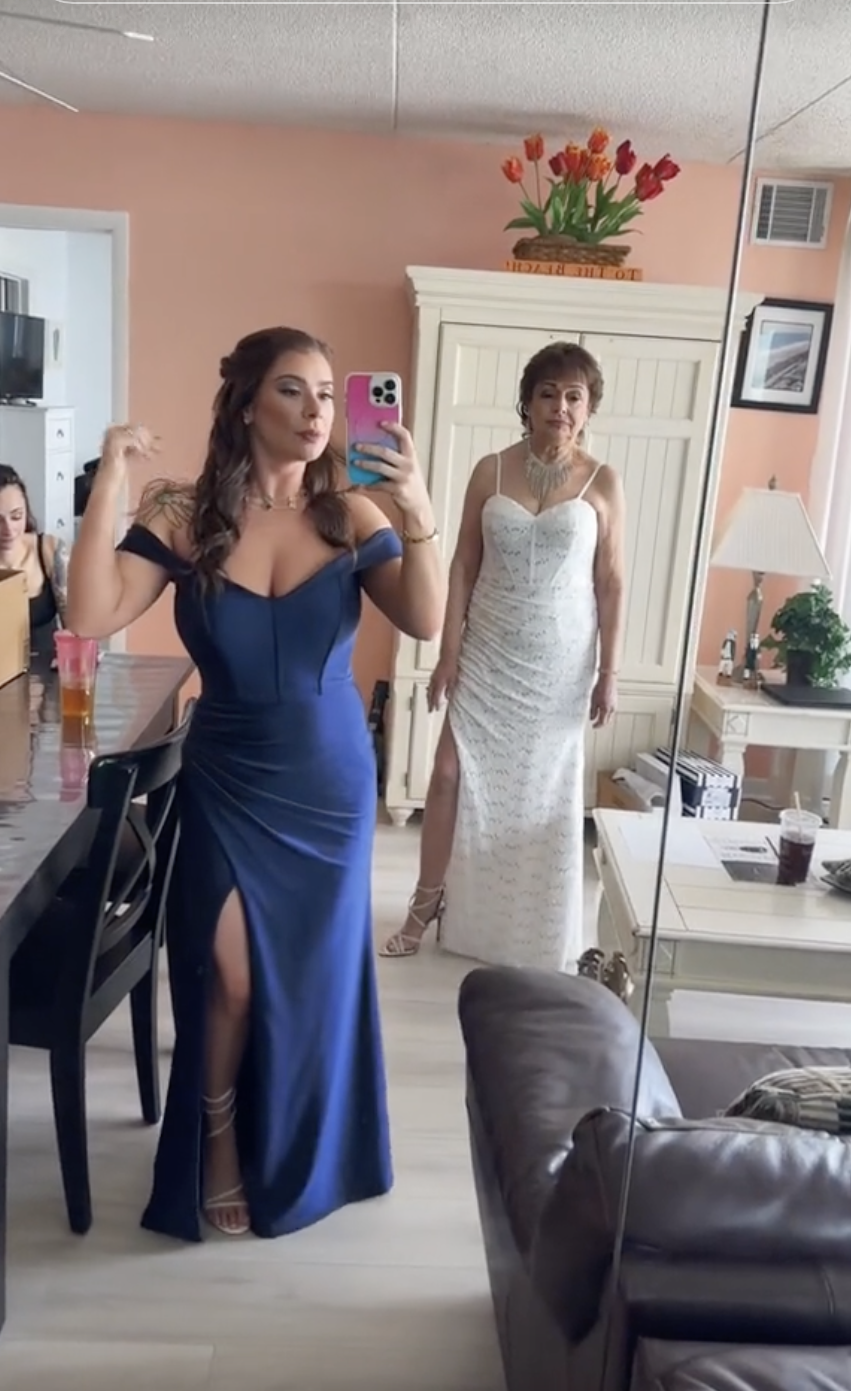 Une photo de Danielle Jefferson et Janet Merryman vue dans une vidéo datée du 10 mars 2023 | Source : TikTok/@theonlydanib